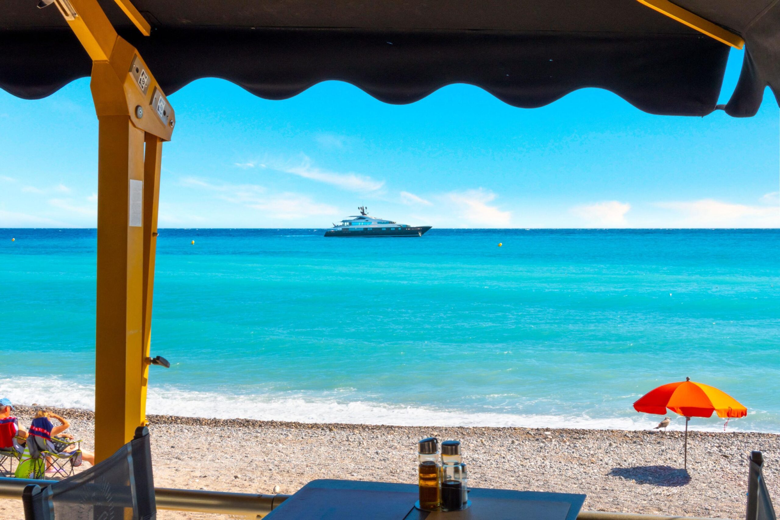 Menton plaj barları, Kiralama yolsuzluğu, Mahkeme kararı, Menton belediyesi, Yves Juhel