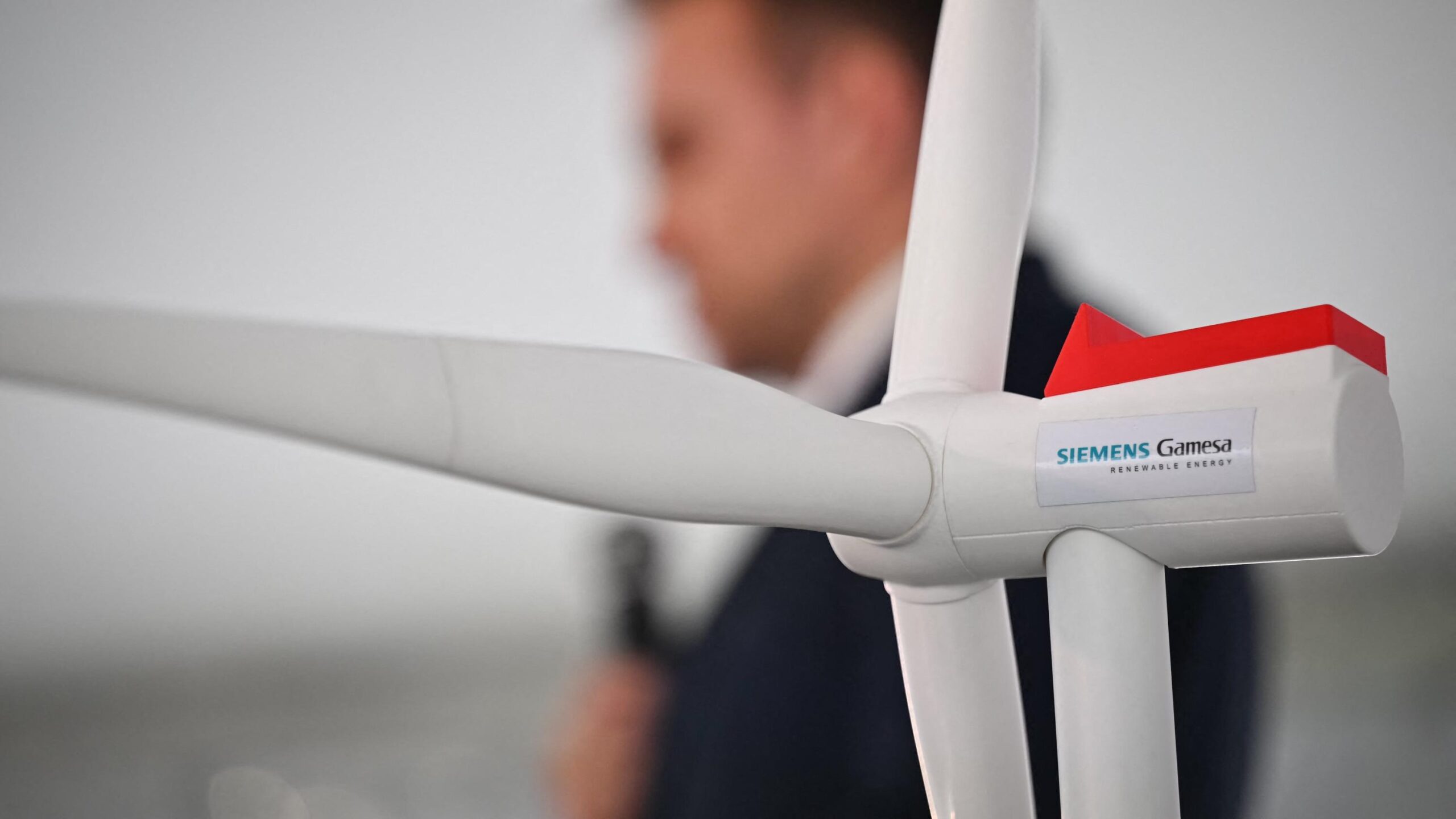 Rüzgar Enerji Santralleri, Siemens Gamesa, Açık Deniz Rüzgar Türbinleri, En Uzun Perdeler, Çin'le Rekabet, Le Havre Fabrikası