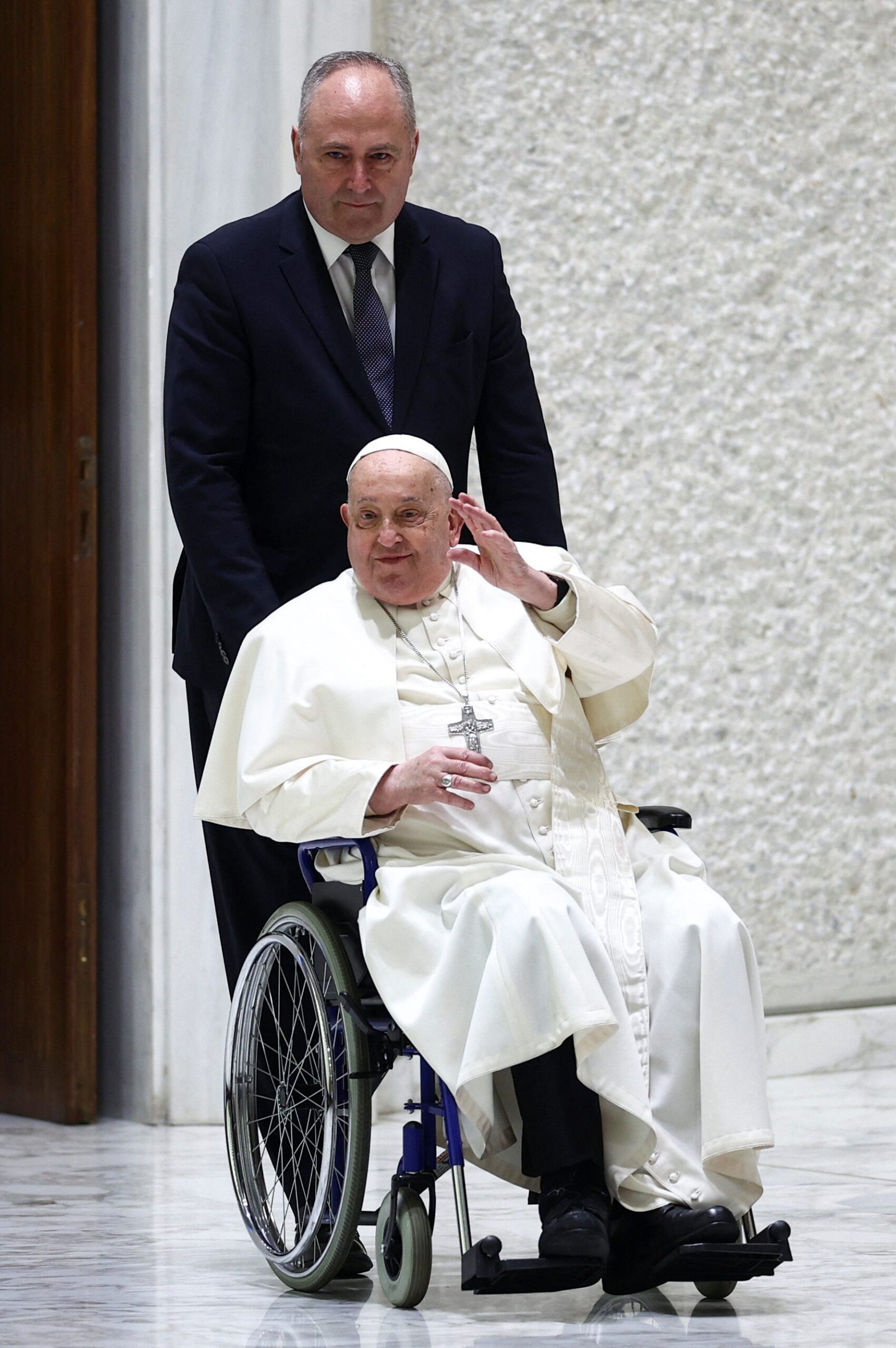 Vatikan, Papa Francis, solunum yolu enfeksiyonu, polimikrobiyal enfeksiyon, hastanede kalış, tedavi değişikliği, sağlık durumu güncellemesi, Papa'nın sağlık durumu, Katolik Kilisesi, Hristiyanlık
