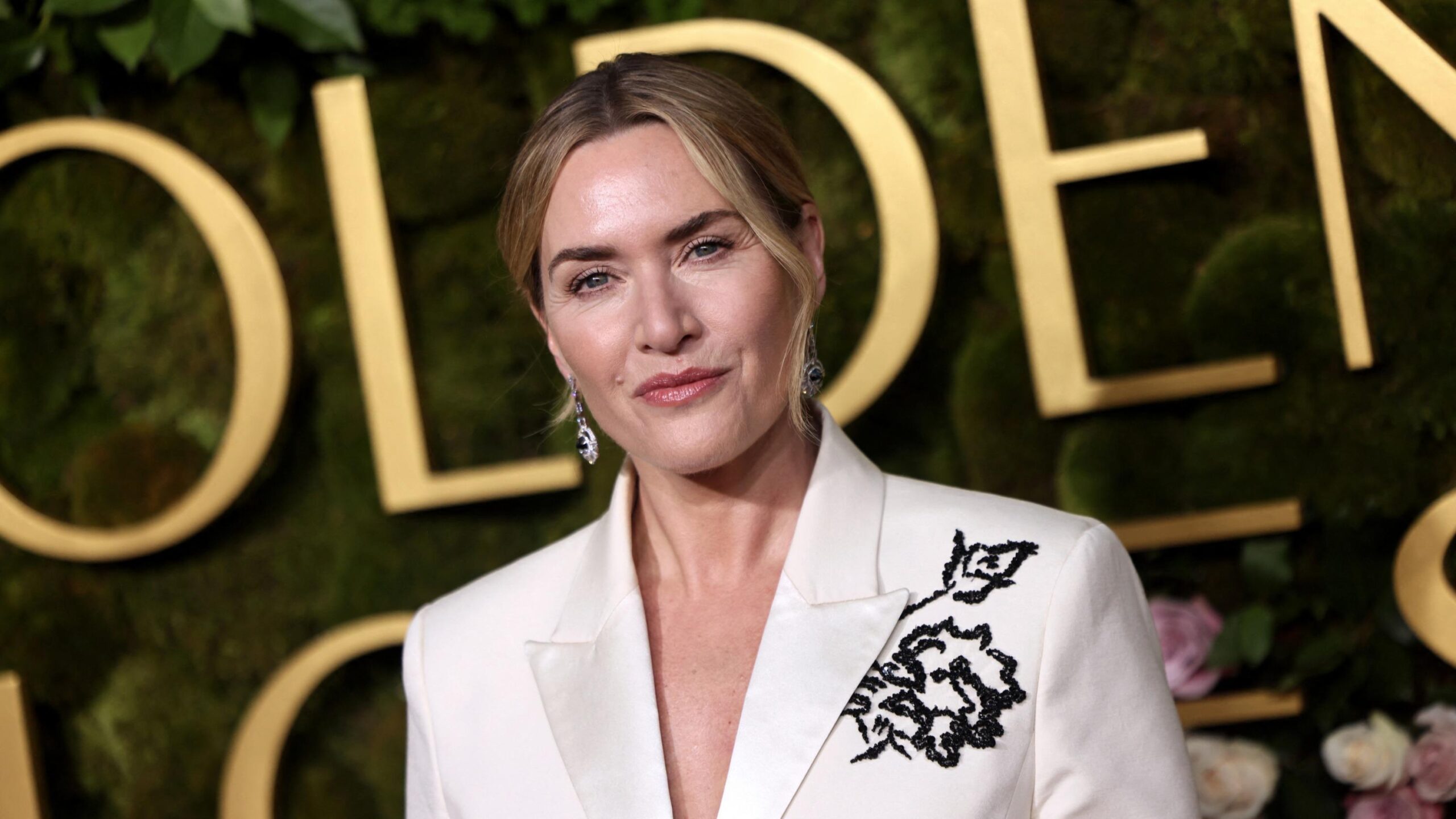Kate Winslet, Titanic, Goodbye June, yönetmenlik, Joe Anders, aile draması, Netflix, Toni Collette, Johnny Flynn, Andrea Riseborough, Timothy Spall, Helen Mirren, Lee Miller