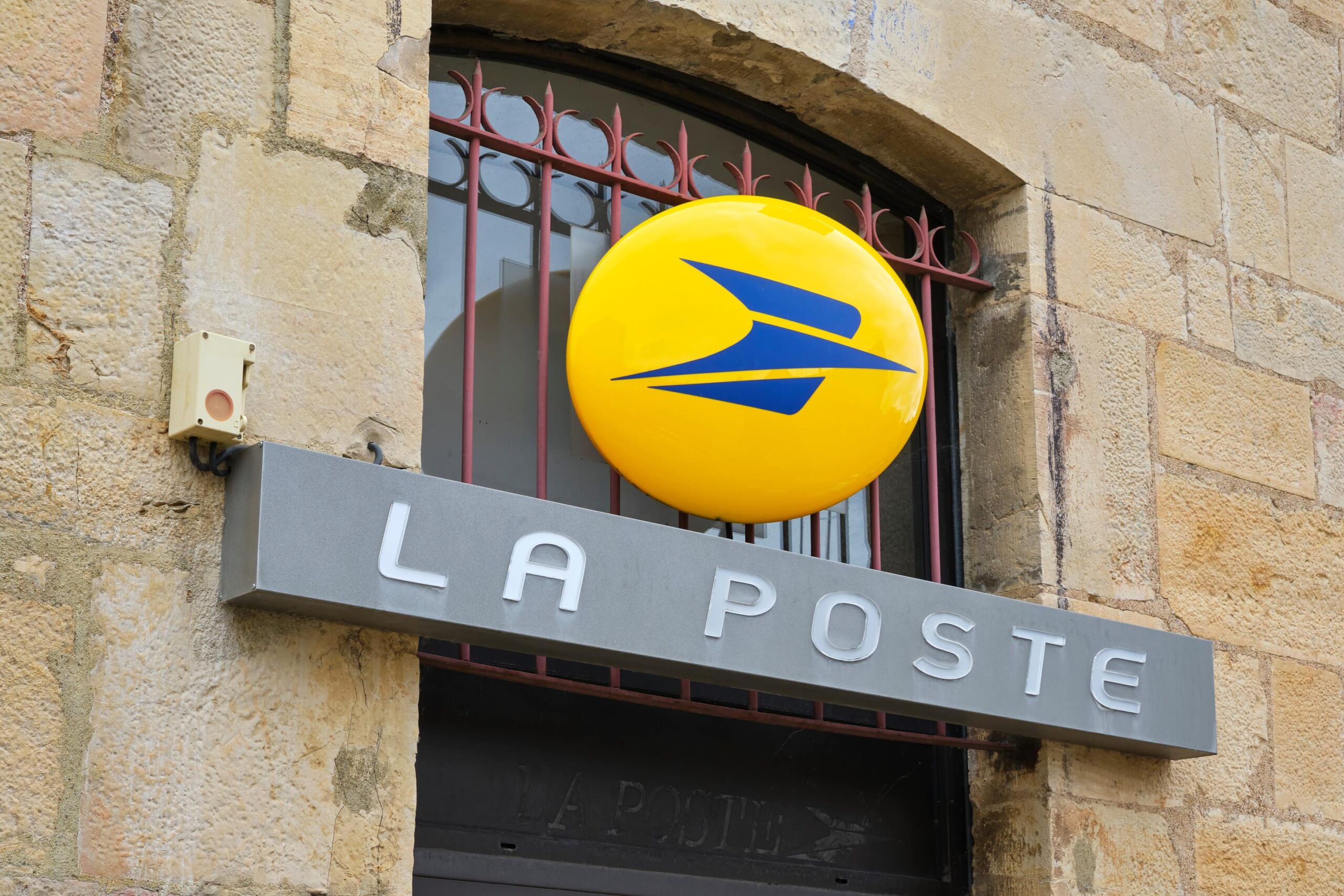 La Poste, kurye, finans, dijital hizmetler, Cour des comptes raporu, Philippe Wahl