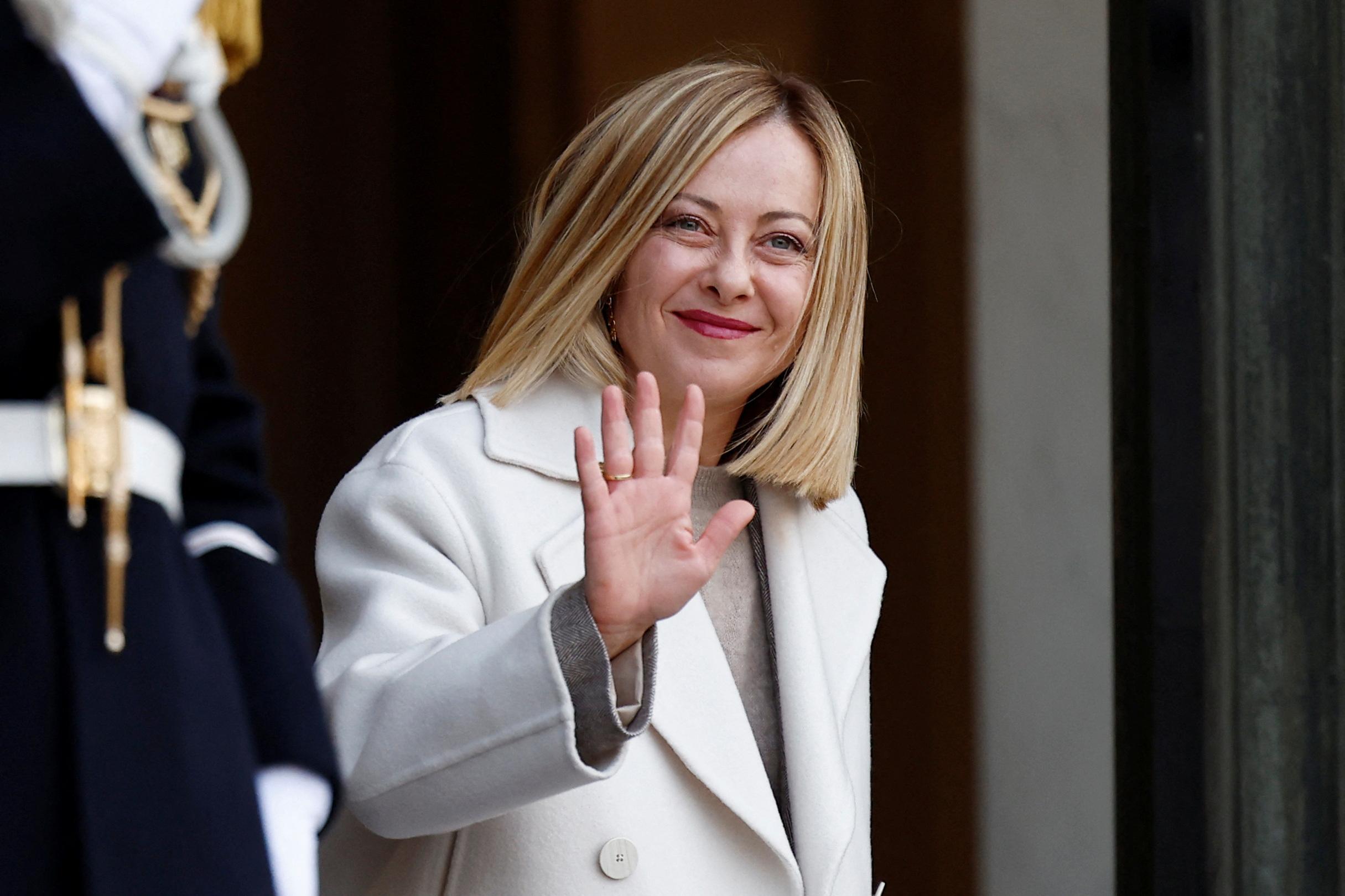 İtalyan hükümeti başkanı, Giorgia Meloni, Paris zirvesi, Avrupa Birliği, Macron, Trump, Rusya, Ukrayna, Maserati, ABD, Avrupa