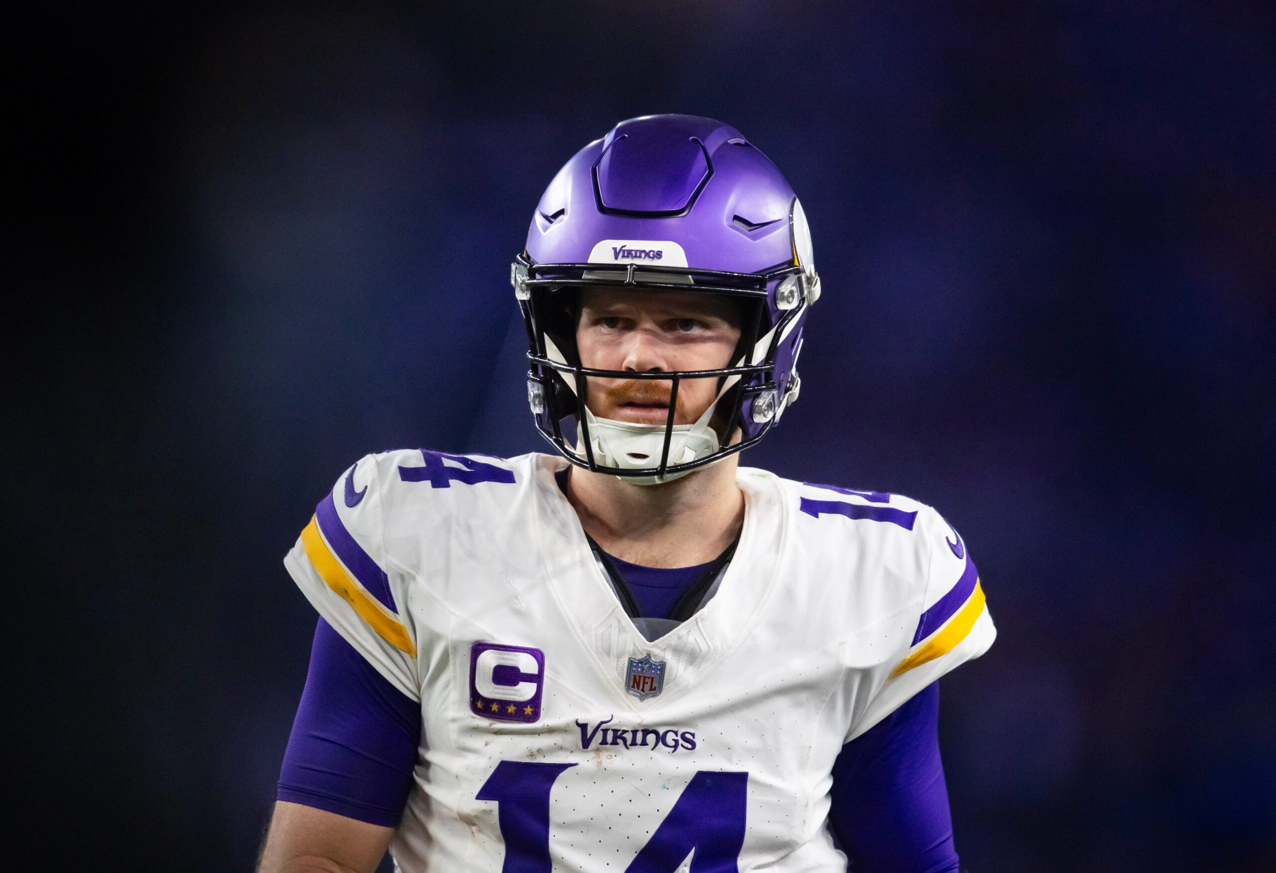 NFL, serbest oyuncu, franchise etiketi, oyuncu maaşları, takım kararları
