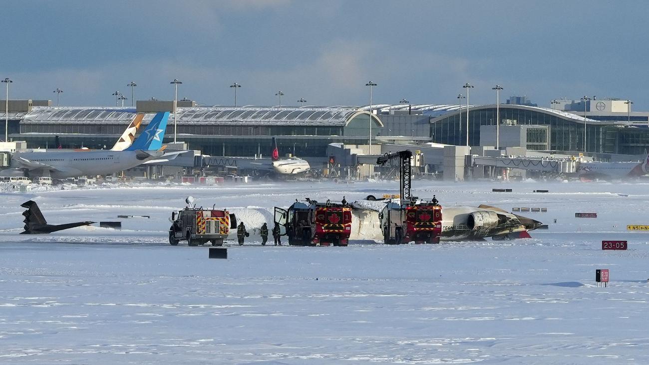 Kanada, Toronto, Flugzeugabsturz, Bruchlandung, Delta Air Lines, Verletzt, Unklar, Wetter, Untersuchung