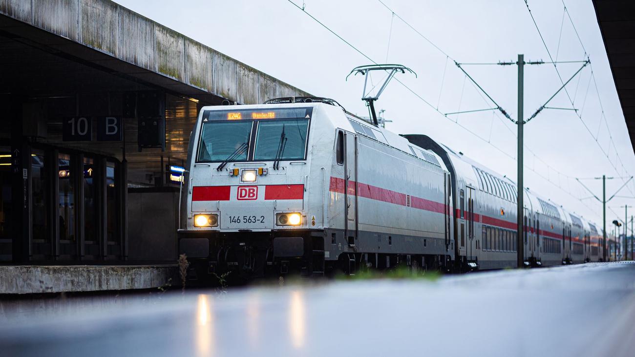 Tren gecikmesi, Arızalı sinyal kutusu, Hannover-Bremen, tren seferleri, Deutsche Bahn, Oldenburg, Delmenhorst, Bremen, ICE-treni, IC-treni