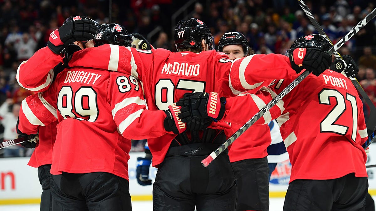 Kanada, 2025 4 Uluslar Karşılaşması, Hokey, USA, Finlandiya, Nathan MacKinnon, Connor McDavid, Brayden Point, Sidney Crosby, Takım ABD, Esa Lindell, Mikael Granlund