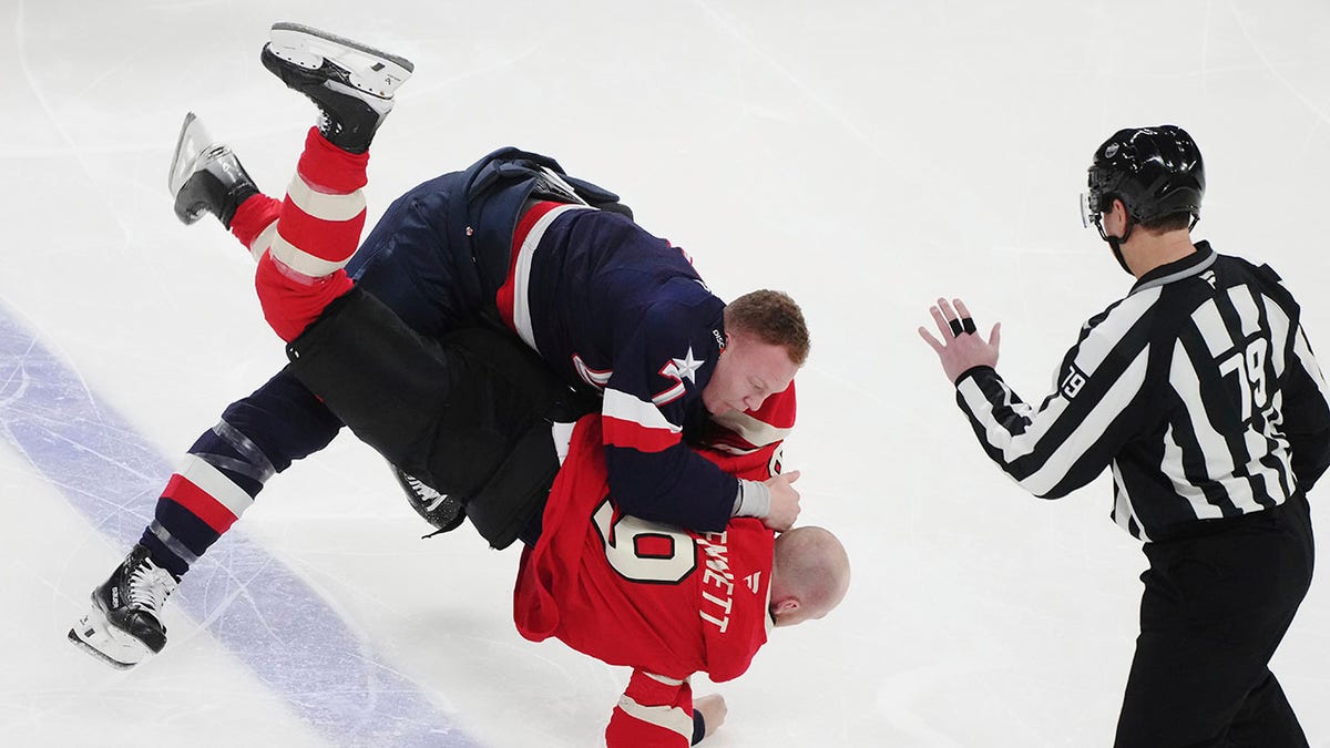 Bill Guerin, ABD Erkek Milli Takımı, 4 Ulus Karşılaşması, Kanada ile ABD arasındaki maç, Kanada taraftarları, The Star-Spangled Banner, hokey, Donald Trump, Amerika'nın Haber Odası, siyasi gerilim, Kanada-ABD rekabeti, Charlie McAvoy, Connor McDavid, 4 Ulus Oyunu, Boston, Super Bowl LIX, Daytona 500