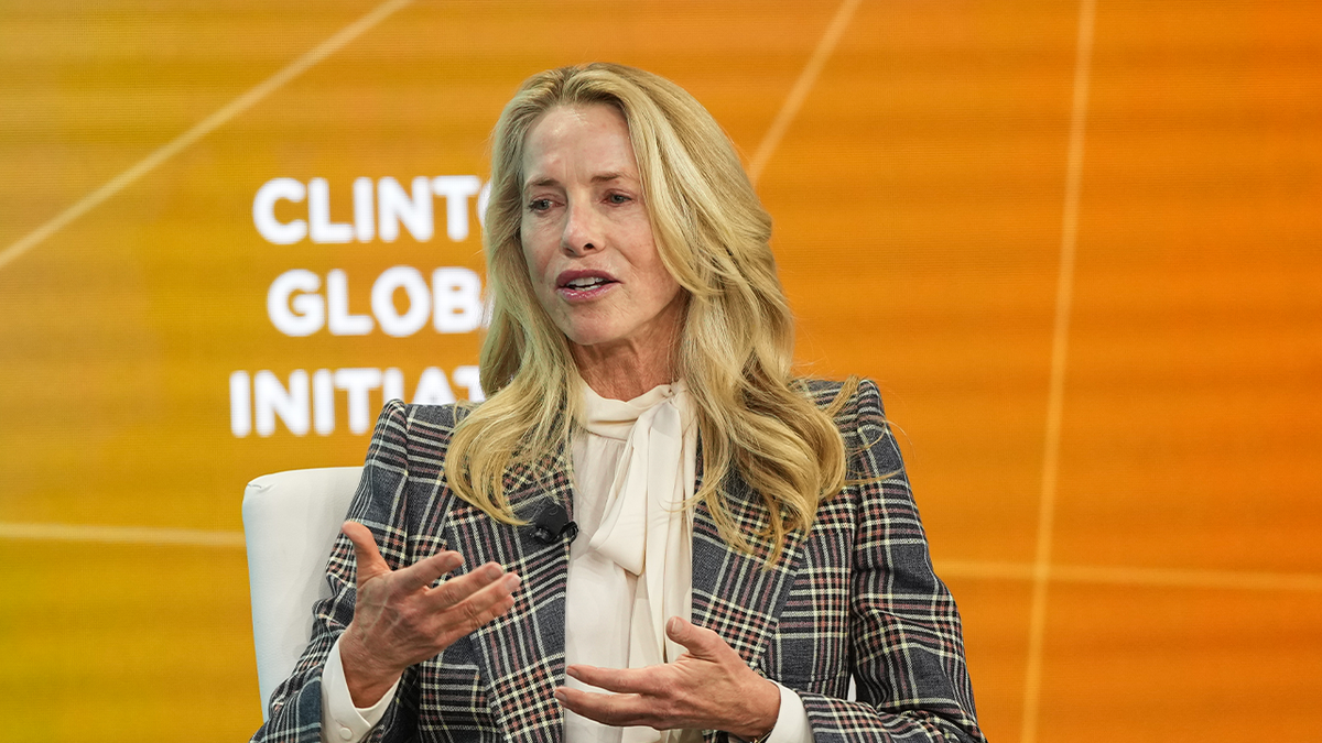 Dijital Medya, Demokrat Stratejistler, Solcu Medya Üyeleri, Laurene Powell Jobs, Olay Semafor, Seçim Kaybı, Sola Yönelik Dijital Medya Ekosistemi, Tara McGowan, Crooked Media, Ben Wessel, Laura Quinn, Soros Fund Management, Michael Del Nin, Solcu Finansörler, Demokratik Konuşma Noktaları, Fox News Dijital, Steve Jobs, Emerson Collective, The Atlantic, Kamala Harris, Chuck Schumer, Hillary Clinton, Barack Obama, Barbara Boxer, Andrew Cuomo, Gavin Newsom, Beto O’Rourke, Kirsten Gillibrand, Tammy Duckworth, Dianne Feinstein, Elizabeth Warren, Kathleen Hochul, Cory Booker, Andrew Gillum, Adam Schiff, Nancy Pelosi, Planned Parenthood