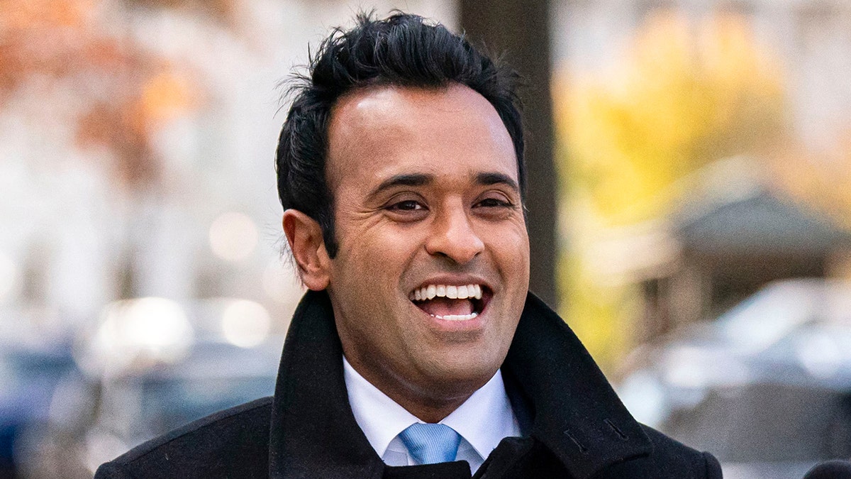 Vivek Ramaswamy, Ohio valisi, Cumhuriyetçi başkan adaylığı, Donald Trump, CTL Aerospace, DOGE, Elon Musk, H-1B vizeleri, Amerikalı kültürü, Jon Husted, Dave Yost, Jim Tressel, Amy Acton, Ohio siyaseti, Cumhuriyetçi siyaset, Demokrat siyaset