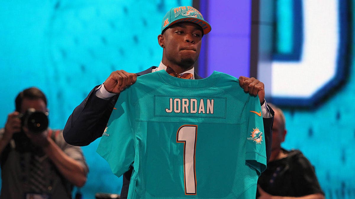 NFL, Dion Jordan, Miami Dolphins, Seattle Seahawks, Oakland Raiders, San Francisco 49ers, Eureka College, NFL draft