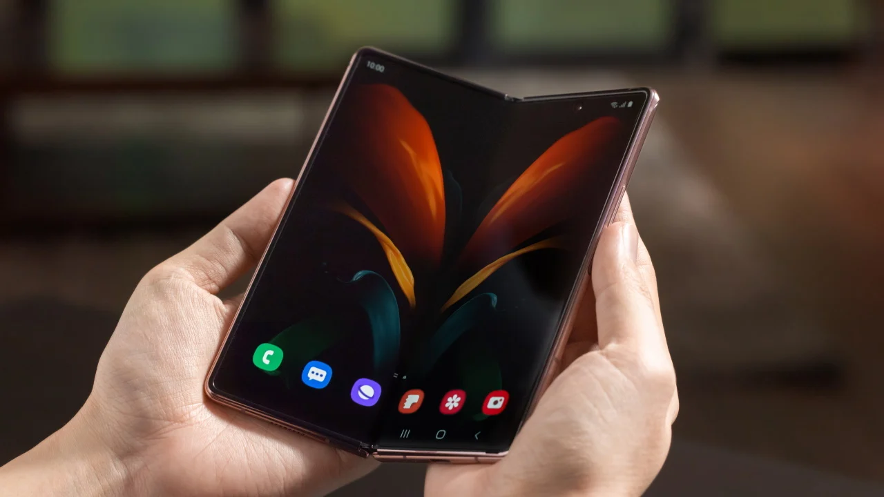 Samsung Galaxy Z Fold 7, Samsung Galaxy Z Flip 7, katlanabilir telefonlar, batarya, Snapdragon 8 Elite, ekran, hinge, su ve toza dayanıklılık, megapiksel, çözünürlük, hızlı şarj