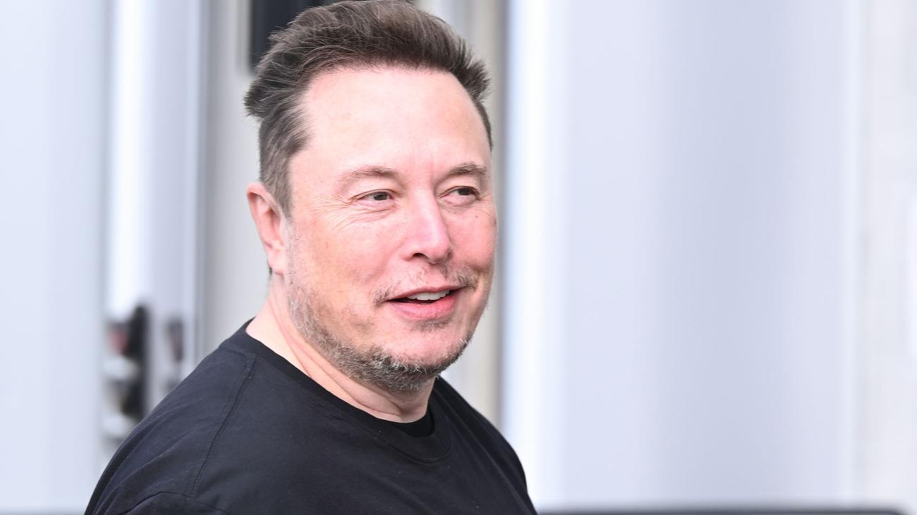 Elon Musk, Grok, Grok 3, OpenAI, ChatGPT, KI-Chatbot, KI-Modelle, X, Supergrok, Datenschutzgesetze, SpaceX, Mars, Tesla, Nvidia, Rechenzentrum, Truth, Politik, Reasoning-Modelle, KI-Stimme, Open-Source, Wettbewerb, Sam Altman