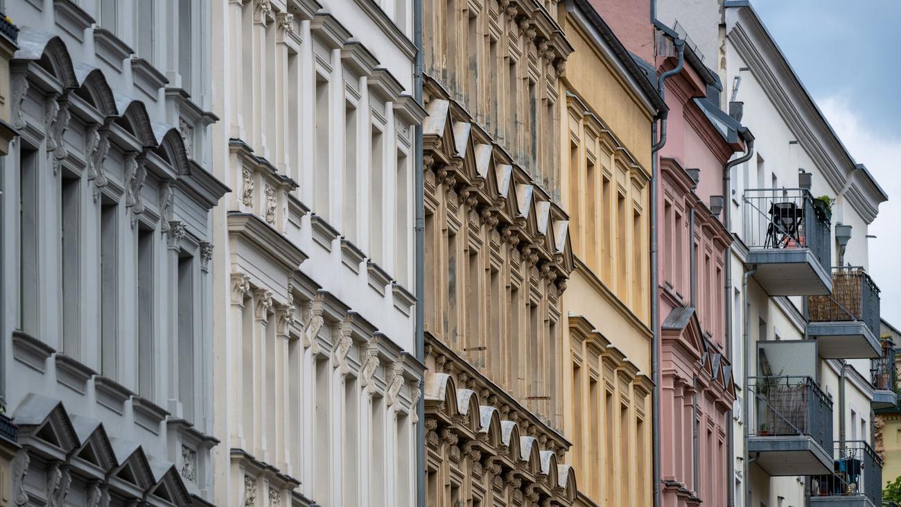 Berlin, Konut, Kira, Mülk, Sosyal Koruma Alanları, Yenileme, Kiracıların korunması, Gentrifikasyon, Belirli Alanlarda Konutların Halkın Elinden Alınmasının Önlenmesi , Toplu Konut