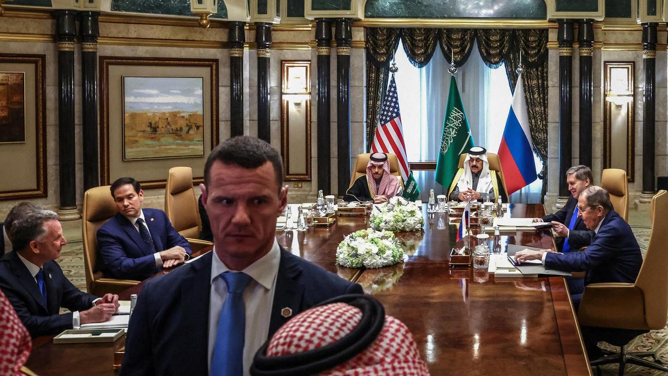Ukrayna, Rusya, ABD, Riyad, barış görüşmeleri, diplomasi