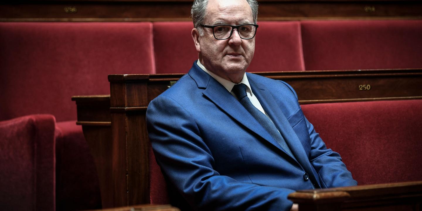 Richard Ferrand, Anayasa Konseyi, Les Républicains, Emmanuel Macron, Laurent Wauquiez, Yasaklama, Soruşturma