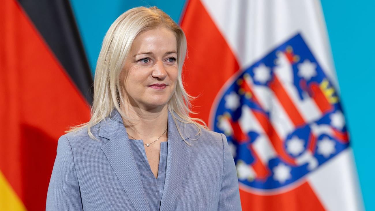 Göçmenlik, Adalet, Bakan, Soruşturma, Thüringen, Abschiebungshaftanstalt, Finanzierung, Personalsuche, Brombeer-Koalition, CDU, BSW, SPD, Linke, Opposition, Abschiebehaft, Sachsen, Rheinland-Pfalz