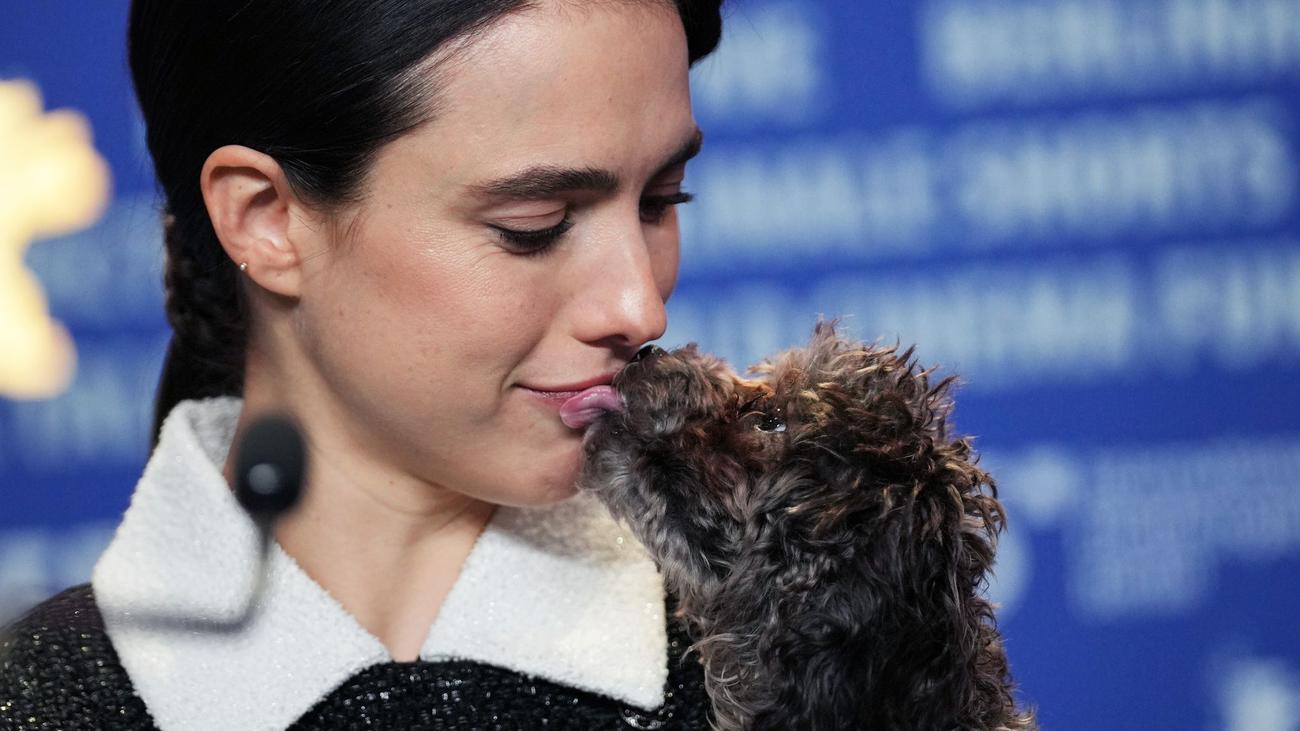 Margaret Qualley, Smokey, Blue Moon, Ethan Hawke, Andrew Scott, The Substance, Coralie Fargeat, Demi Moore, Pilaf
