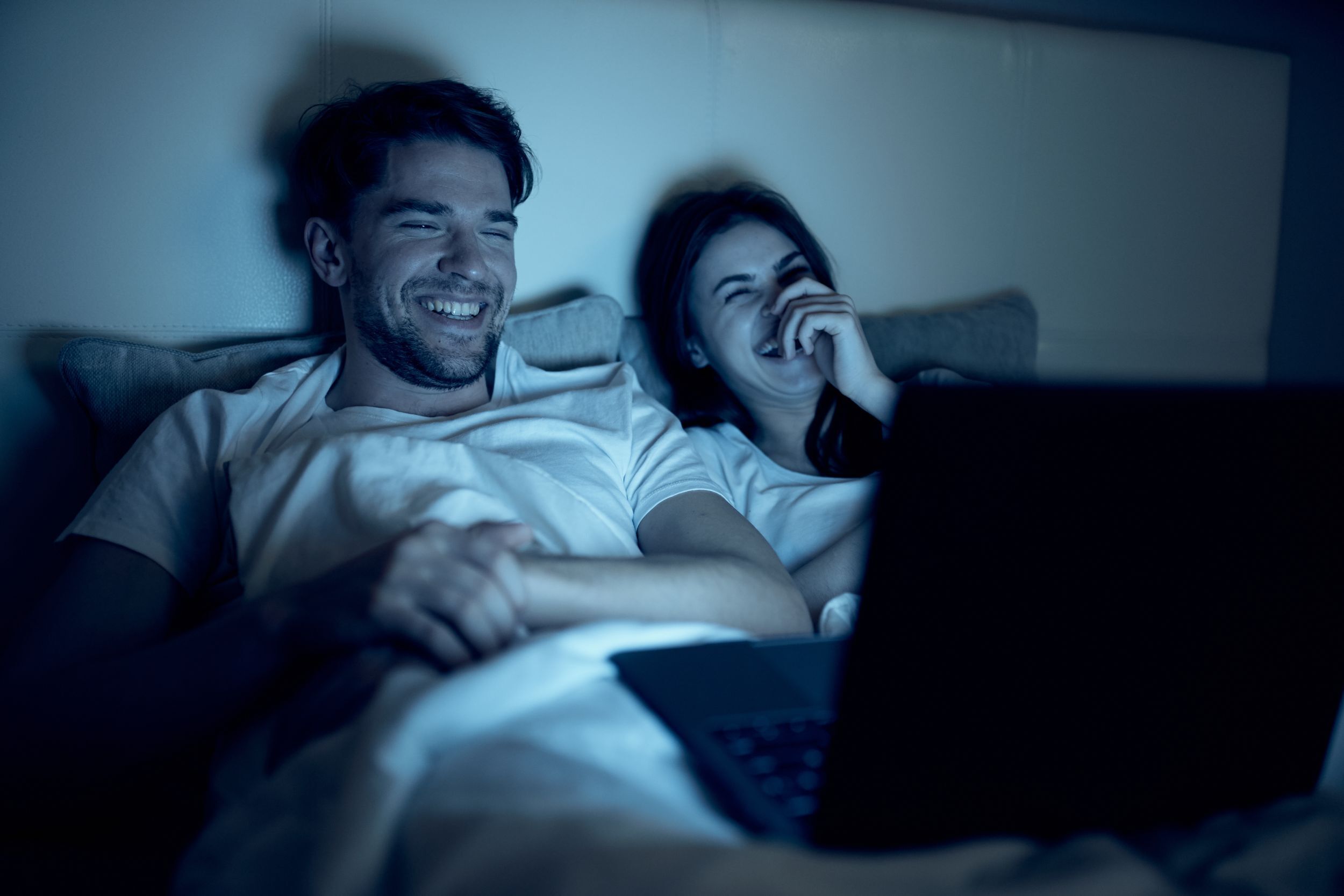 canlı tv izleme, tv tuneri, tv kartı, ücretsiz tv izleme, yayın akışı hizmetleri, Hulu, Netflix, YouTube TV, Sling TV, fuboTV, Philo