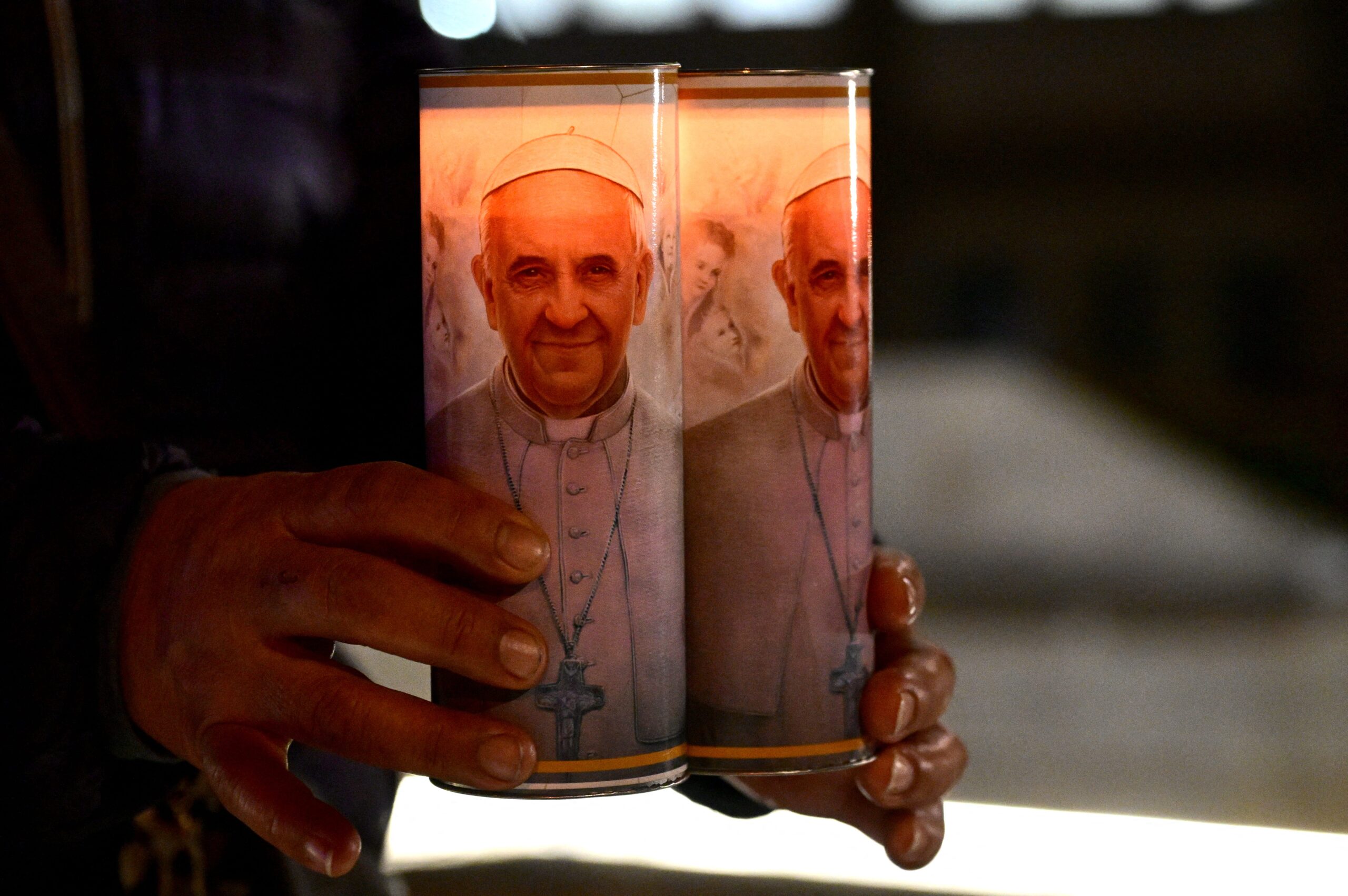 Papa Francesco, Pnömoni, Çift Taraflı Pnömoni, Vatikan, Sağlık Sorunları, Kolit, Divertikülit, Ağrı, Diz Ağrısı