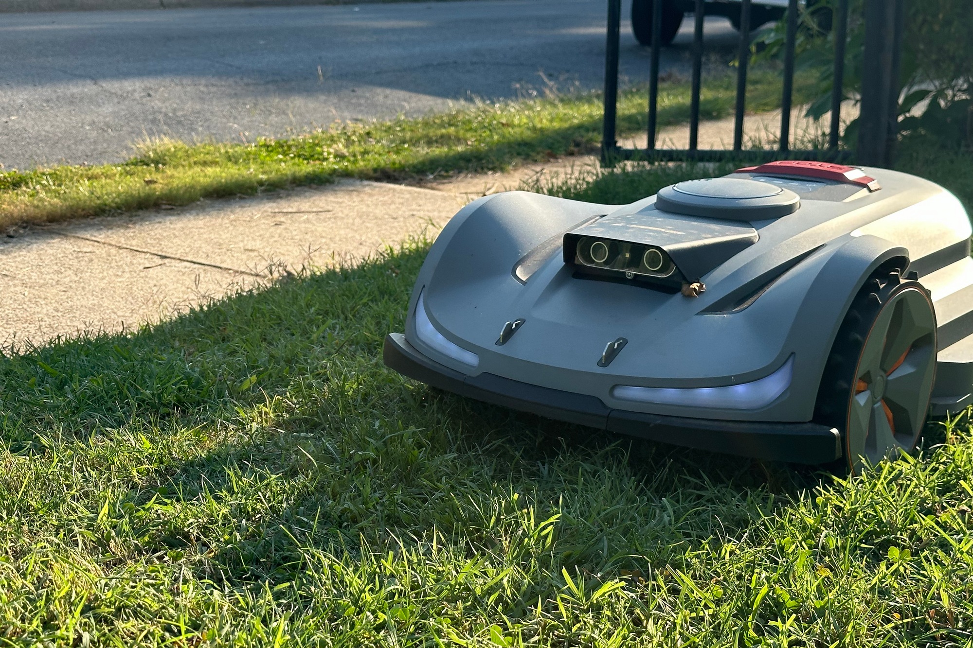 Robot çim biçme makinesi, Sunseeker Orion X7, En iyi çim biçme makinesi, En iyi çim biçme makinası