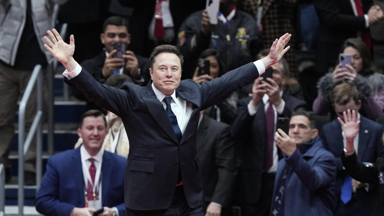 Elon Musk, DOGE, Bürokratieabbau, Regierungseffizienz, Tesla, SpaceX