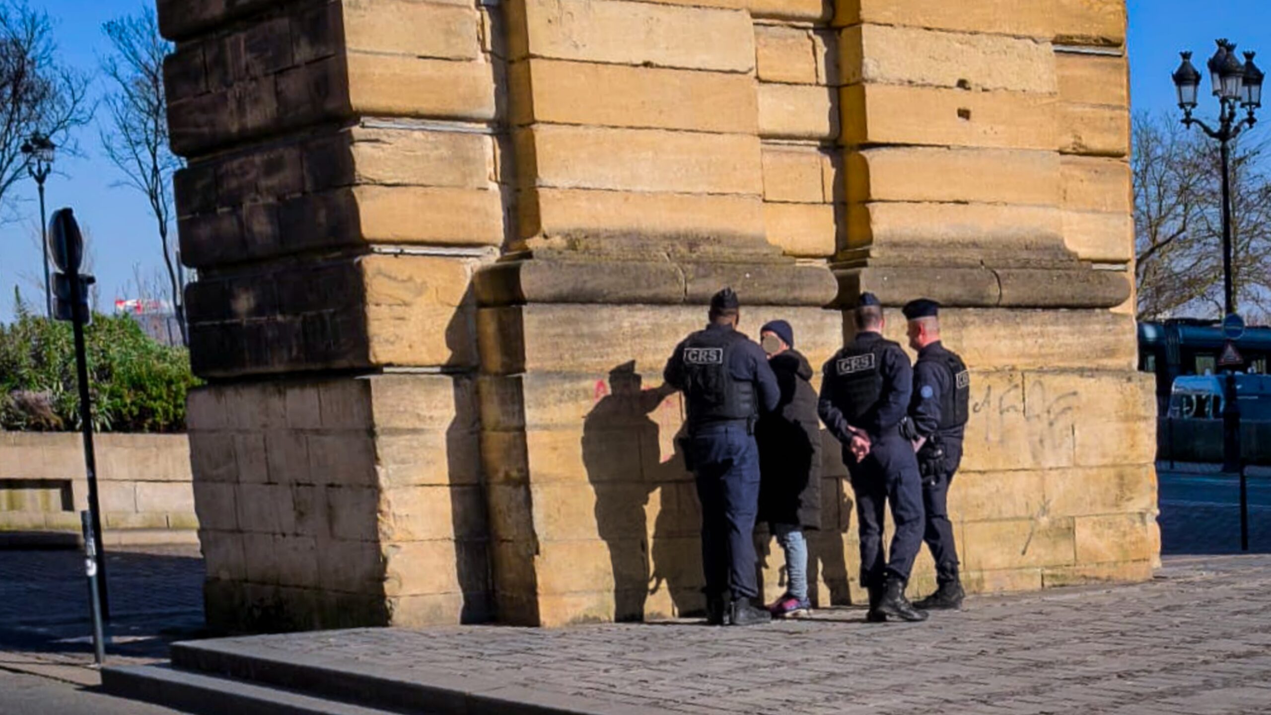 Bordeaux, Polis baskınları, Uyuşturucu ticareti, Saint Michel, Cours Victor Hugo, GLTD, OQTF