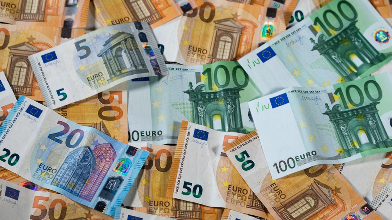 Länderfinanzausgleich, Bayern, Baden-Württemberg, Finanzstarke Länder, Finanzschwache Länder, Einzahler, Nehmerländer, Ostdeutschland, Berlin, Sachsen, Thüringen