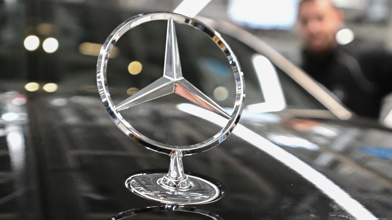 Mercedes-Benz, Autokriz, Kar düşüşü, Elektrikli araçlar, Lüks stratejisi, Çin pazarı