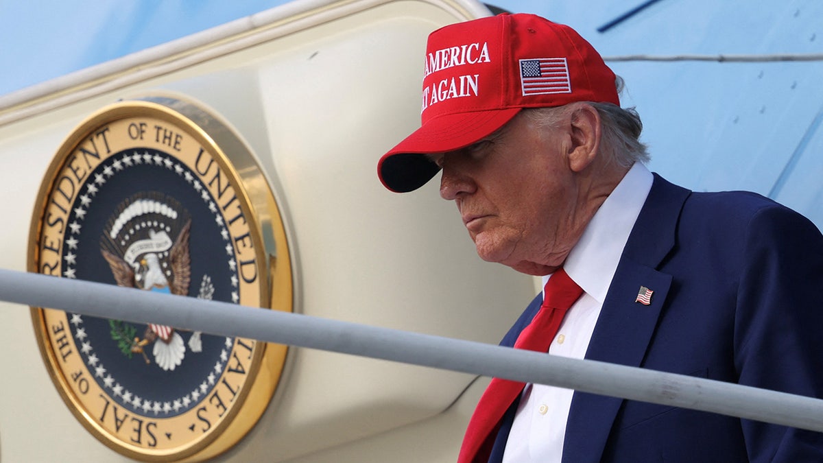 Donald Trump, beyaz saray, radikal şeffaflık, federal fonlar, bürokratlar, hükümet verimliliği departmanı, Elon Musk