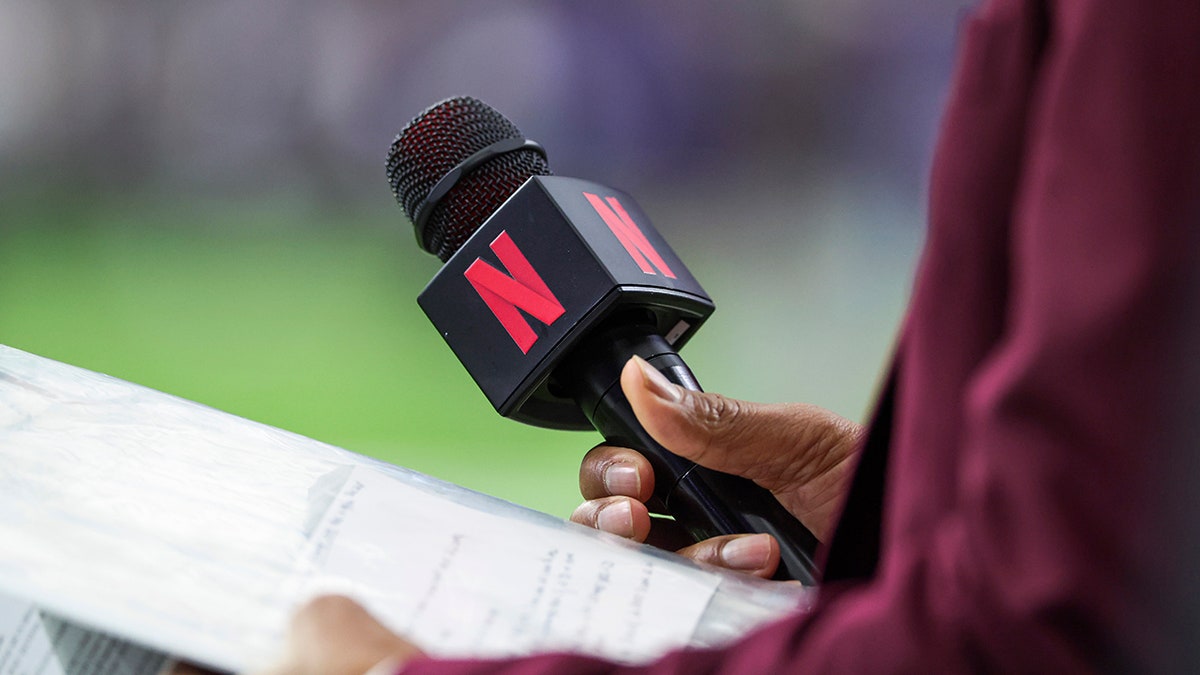 NFL, Netflix, spor yayıncılığı, dijital platformlar, medya, eğlence, teknoloji, yayın hakları, küresel erişim