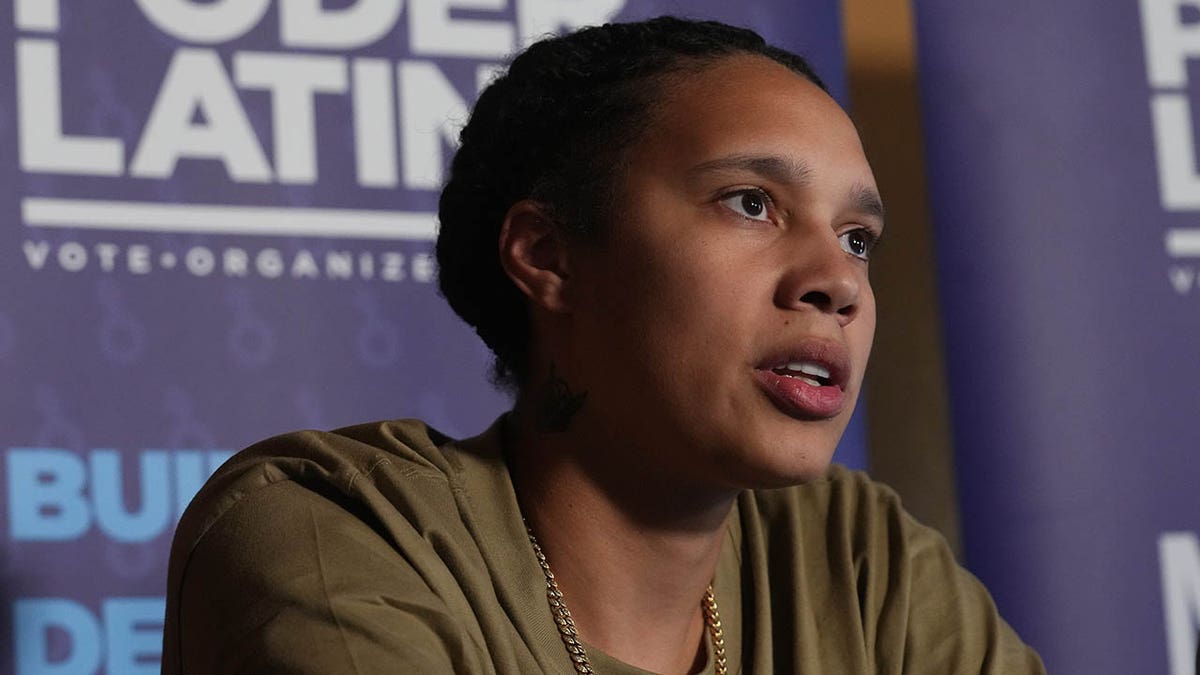Brittney Griner, WNBA All-Star, Kadın Büyü Liderlik Zirvesi, Gay Bebek Hapishanesi, Oyun Referansı, Polis Soruşturması, Cinsellik, Kadın Büyüme, Cannabis Endüstrisi
