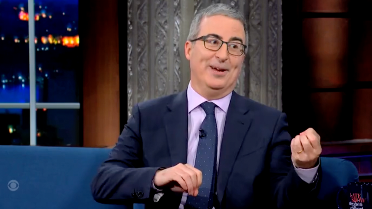 Liberal, HBO sunucusu John Oliver, 