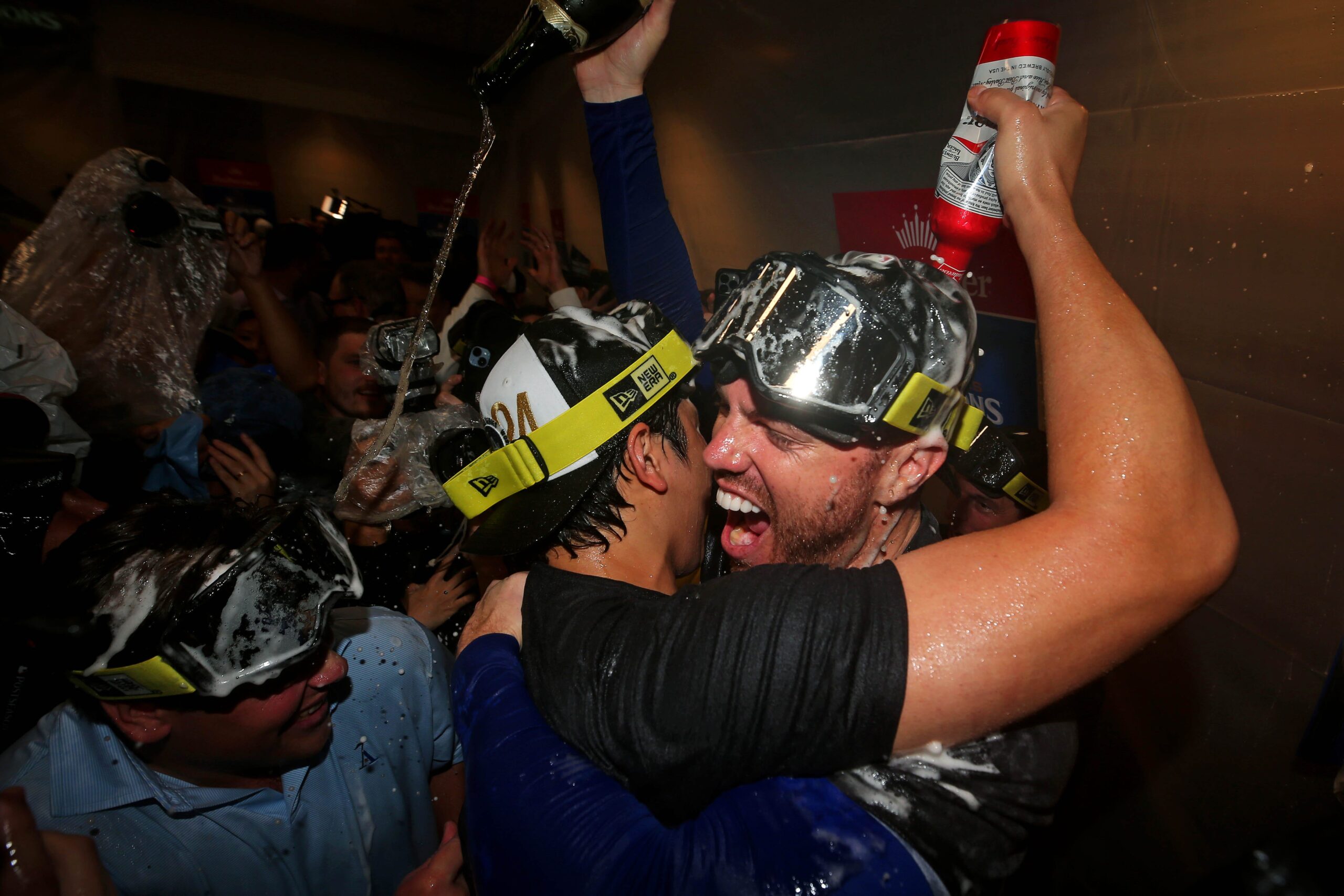 Los Angeles Dodgers, beyzbol, lig majörü, şampiyonluk, maaş, kaynaklar, Dodger Stadyumu, Andrew Friedman, Erik Neander, Peter Bendix, Chaim Bloom, Mike Elias, takım çalışması