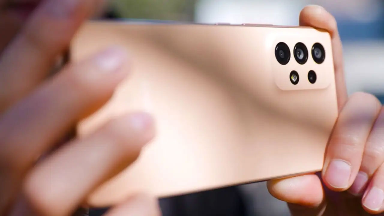Samsung, One UI 7, Şubat 2025 güncellemesi, Galaxy Tab S10+, Galaxy Tab S10 Ultra, sistem kararlılığı, güvenlik yamas