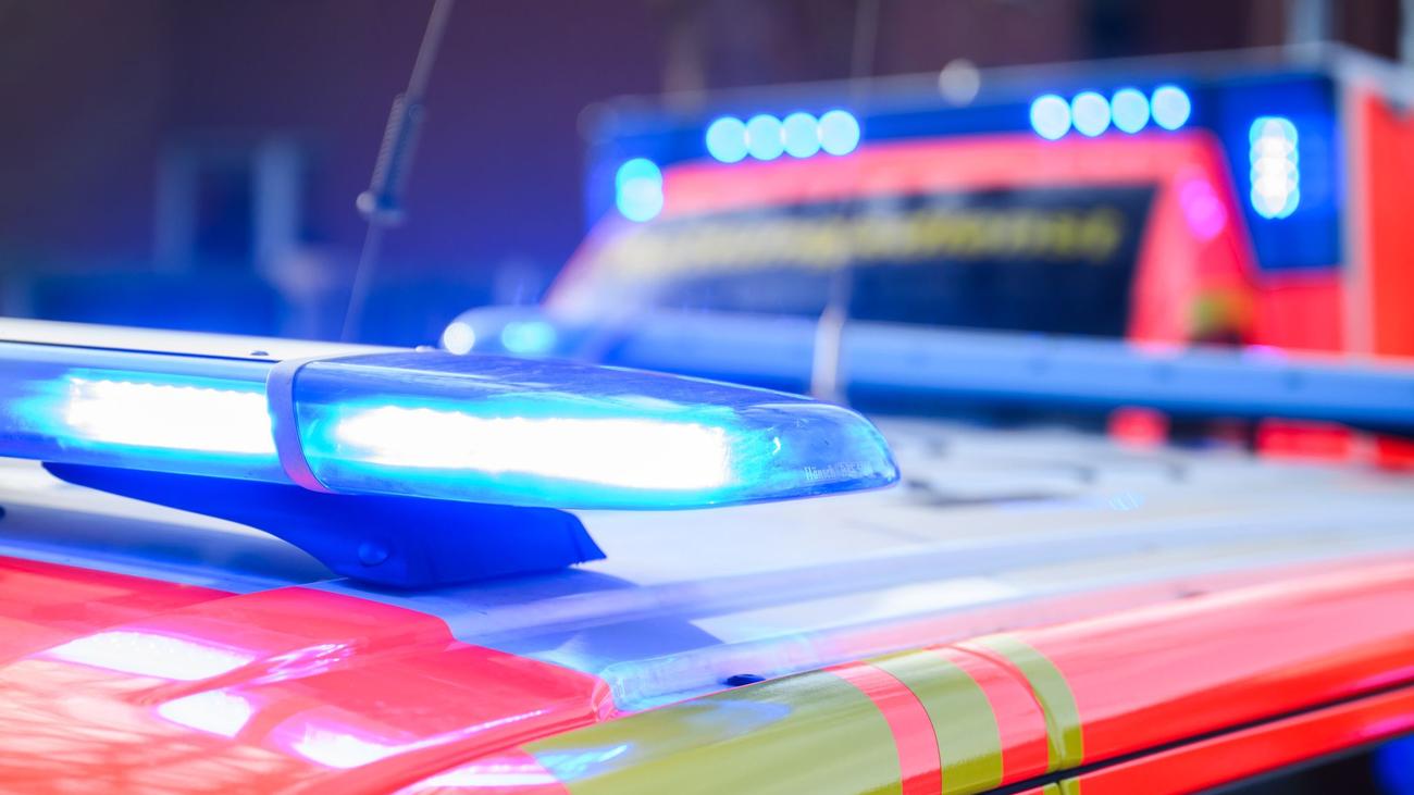 Limburg-Weilburg, Autobahn 3, Reisebusunfall, Stauende, Bad Camberg, Schulbus, 12 Verletzte, Vierfachunfall, Schwerverletzte, Kriseninterventionsteam