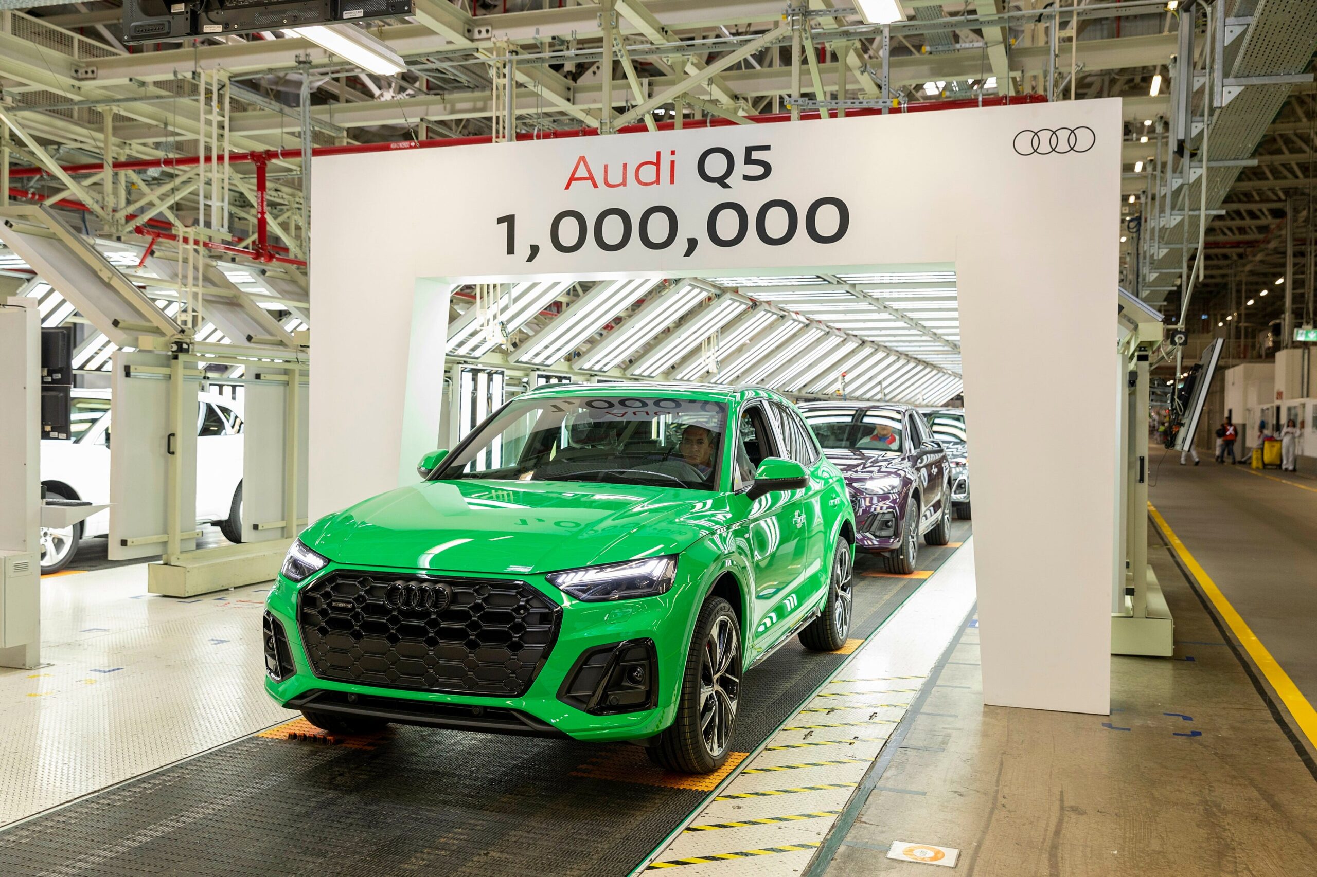 Volkswagen, Otomobil geri çağırma, Arıza, Hatalı pil, Güvenlik riski, Arka görüş kamerası, Elektrikli araç, Audi Q3, Audi Q5, Volkswagen Tiguan, Volkswagen Arteon, NHTSA, USA TODAY