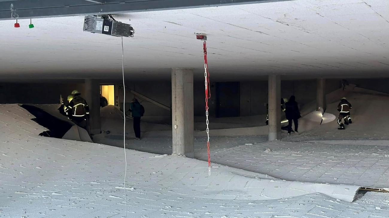 Dachau, Realschule, Tiefgarage, Deckenabsturz, Schaden, Verletzte, Fahrzeuge, Ermittlungen, Schulfreier Tag, Landratsamt