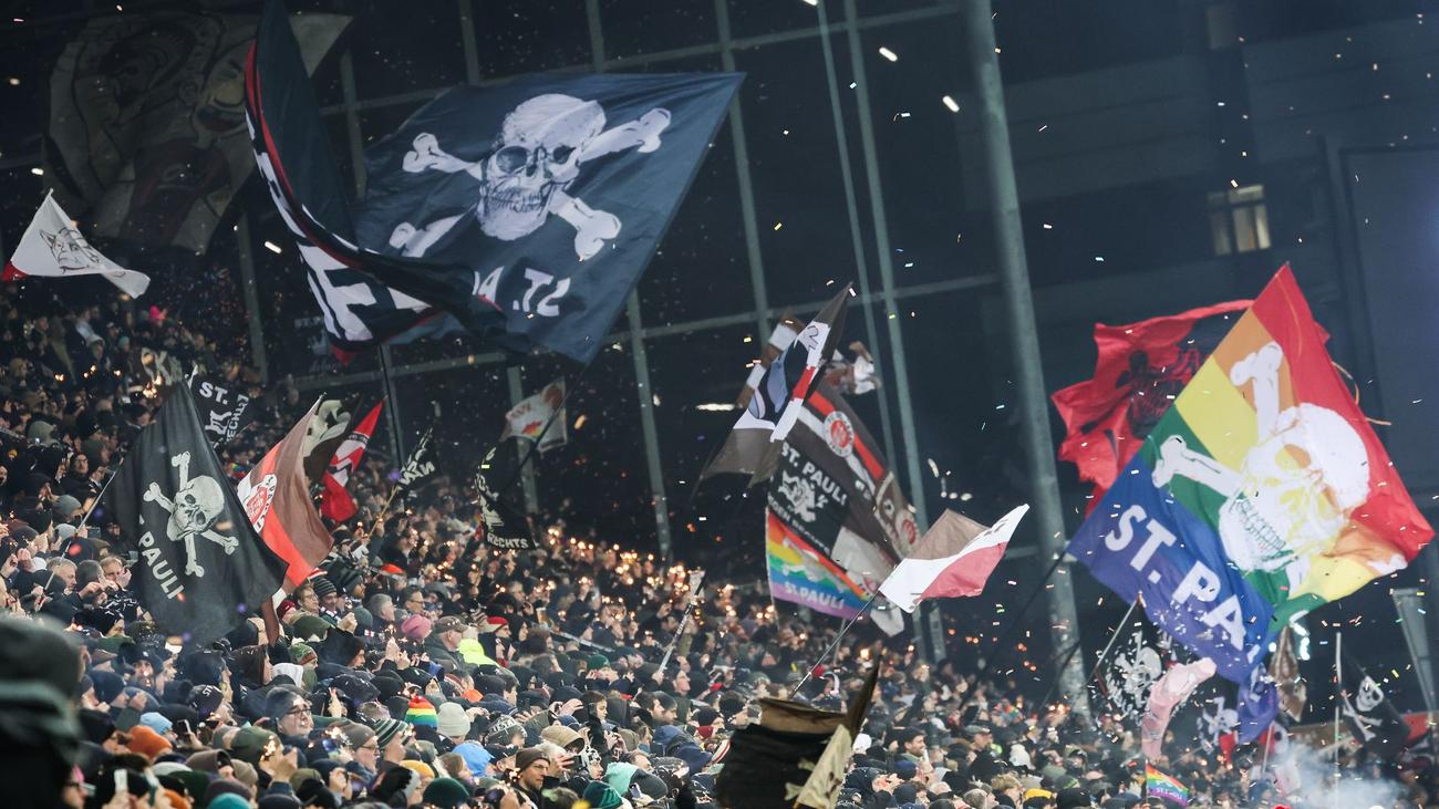 FC St. Pauli, Stadyum ilahisi 