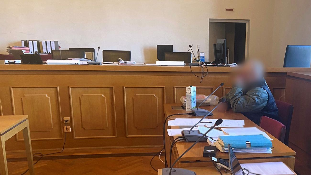 48 Yaşındaki Adam Yasa Dışı Silah Bulundurmaktan 3 Yıl Hapis Cezasına, Yasa Dışı Silahlar, Uyarıdan Sonra Hakaret, Hakaret, Irkçılık