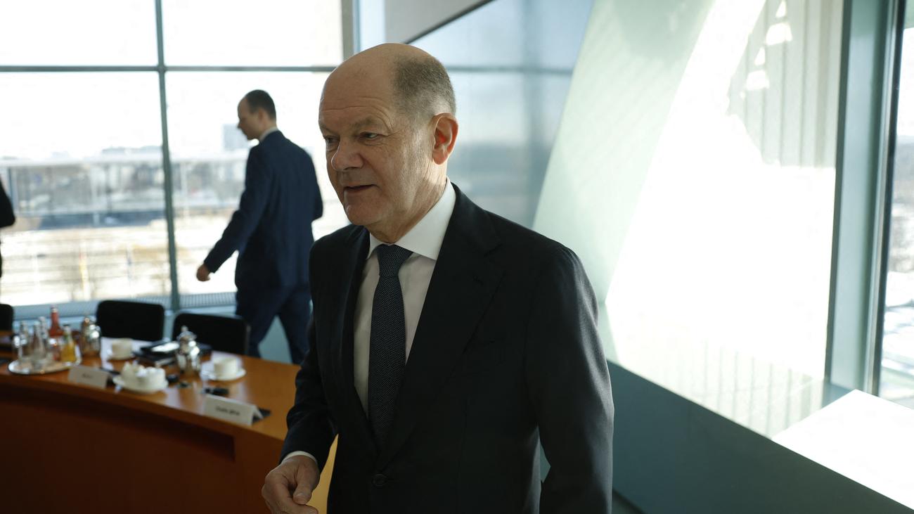 Olaf Scholz, Wolodymyr Selenskyj, Donald Trump, Ukraine, Diktator, Demokratie, Legitimation, Verfassung, Wahlen, Vereinte Nationen, António Guterres, Andrij Sybiha