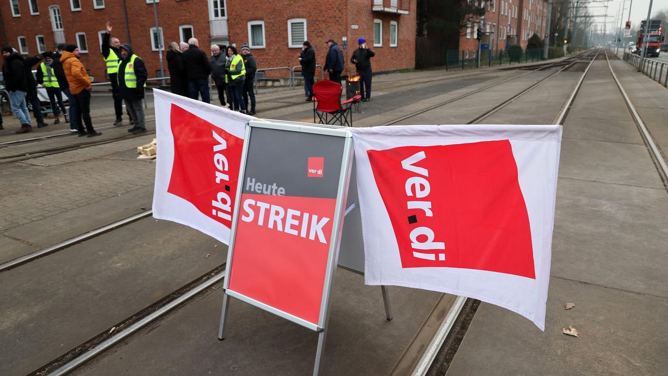 Sine, grev, toplu taşıma, Mecklenburg-Vorpommern, verdi, kamuoyu işverenleri, maaş zammı