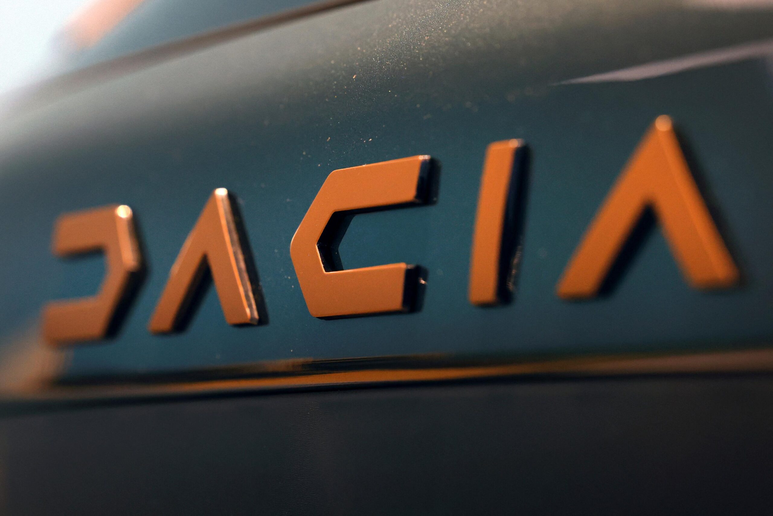 Dacia, ucuz elektriki otomobil, Renault, Luca de Meo, Twingo, Spring, Avrupa'da üretim