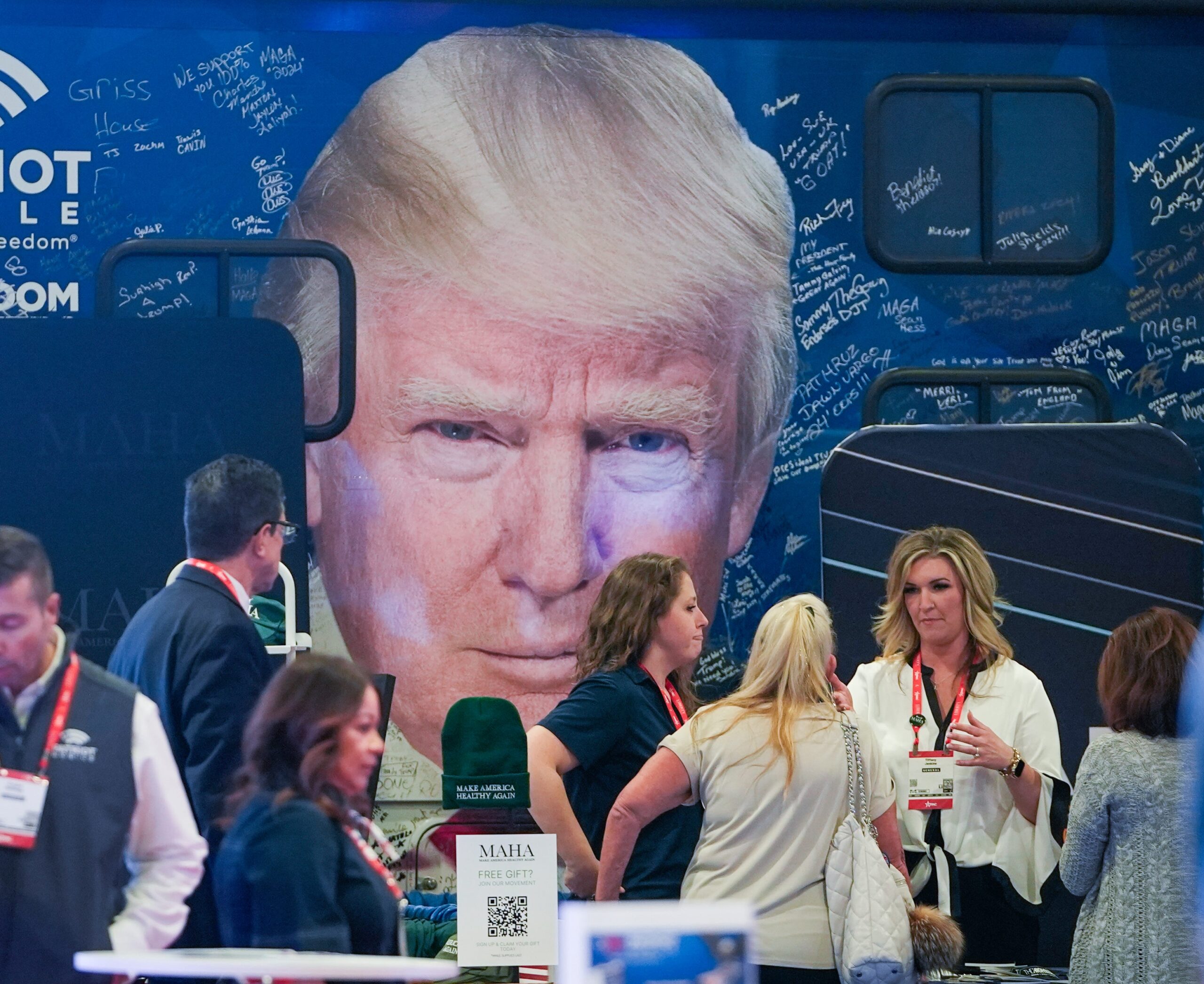 CPAC, ABD siyaseti, Muhafazakar Siyasi Eylem Konferansı, Cumhuriyetçiler, 2028'deki seçim, Donald Trump, Elon Musk, JD Vance, ABD Anayasası, Başkanlık dönem sınırları, Yüksek Mahkeme, Steve Bannon, Sınırları zorlama, Üçüncü dönem, Adalet