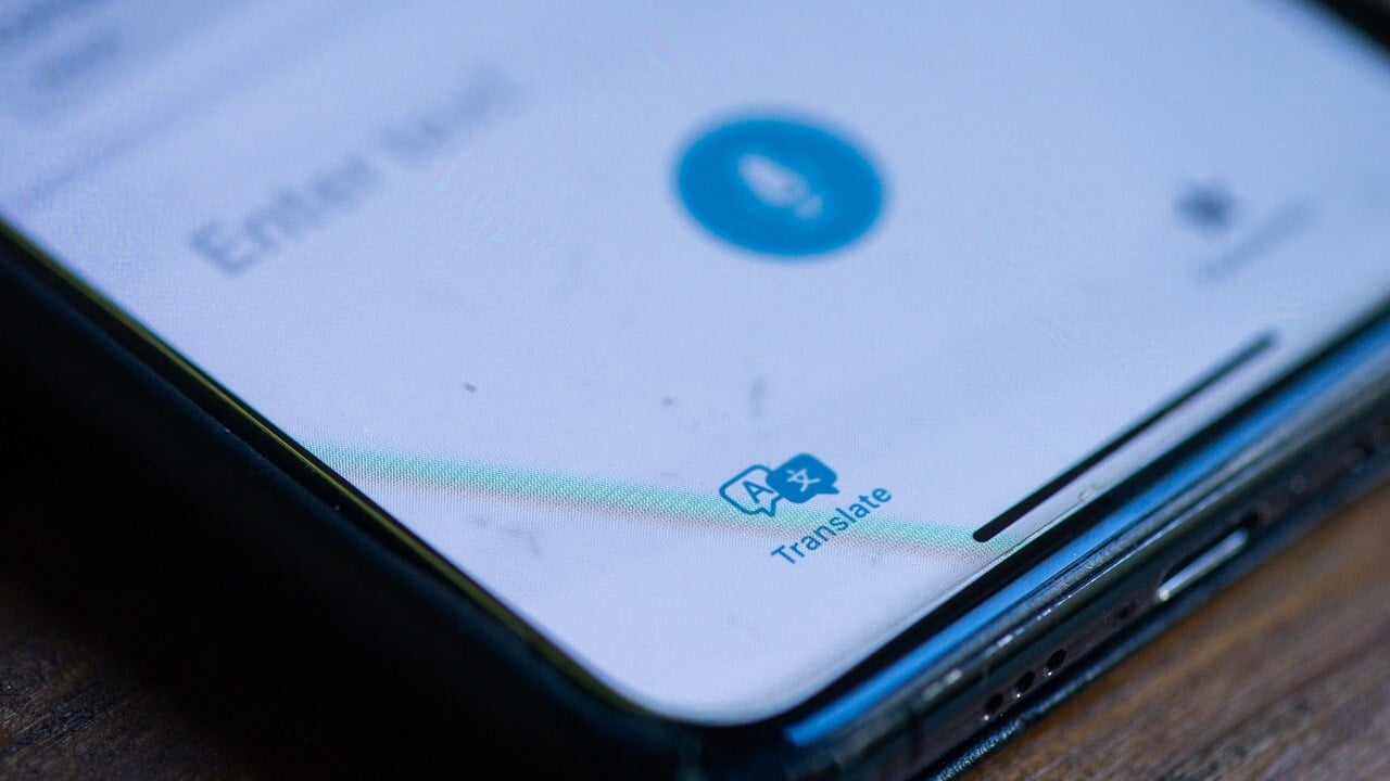 iOS 18.4, Üçüncü Taraf Uygulamalar, Sistem Uygulamalarının Değiştirilmesi, Özelleştirme, Çeviri Uygulamaları, E-posta Uygulamaları, Mesajlaşma Uygulamaları, Arama Uygulamaları, Tarayıcı Uygulamaları, Şifre Yönetimi Uygulamaları, Temassız Ödeme Uygulamaları, Navigasyon Uygulamaları, ABD, AB