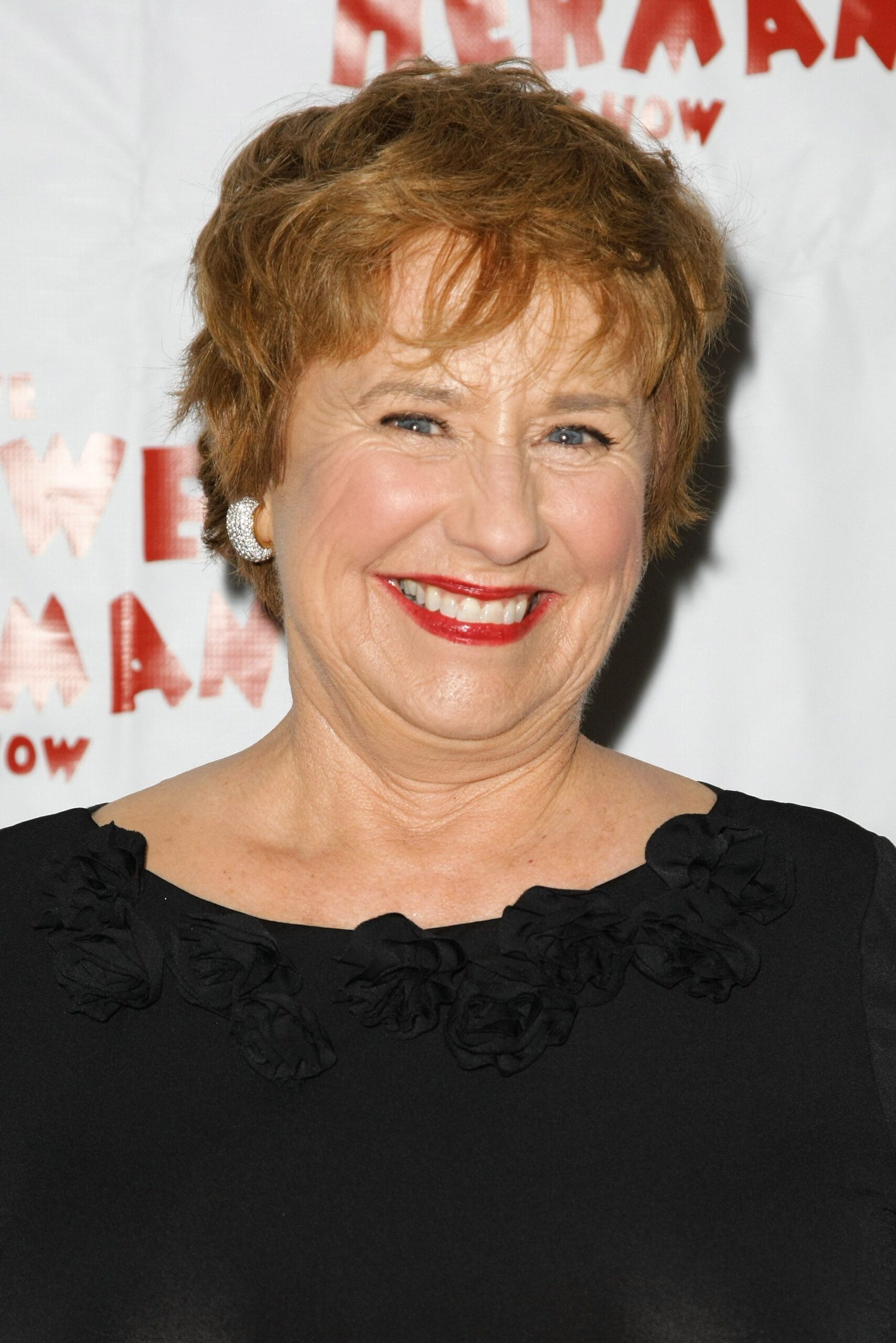 Lynne Marie Stewart, Pee-wee's Playhouse, Paul Reubens, ölüm, kanser, aktris, Laverne & Shirley, It's Always Sunny in Philadelphia, Charlie Day, Bridesmaids, The Running Man, Clear and Present Danger, Pirates of Silicon Valley, The Dink, Ben Stiller, Elvira, Cassandra Peterson