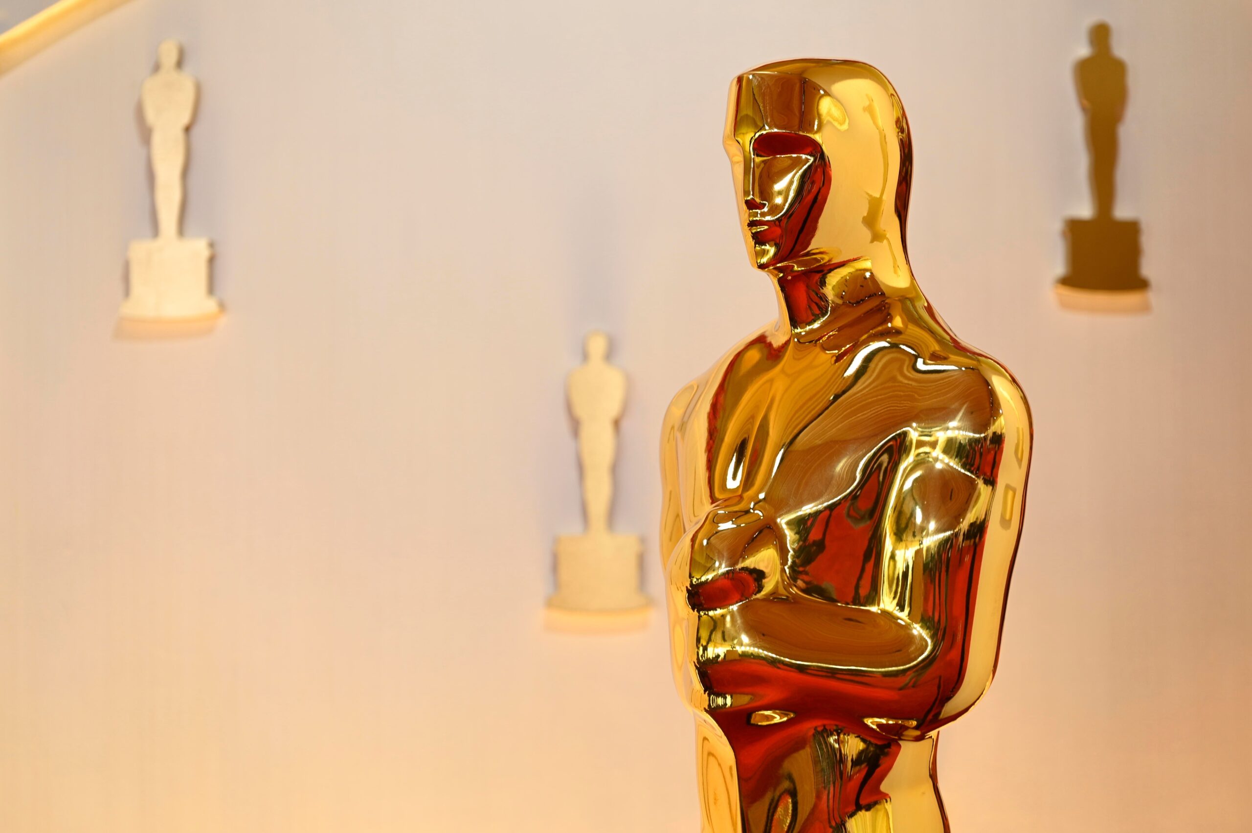 Hollywood, Akademi Ödülleri, Oscar, 97. Oscar, Ödül töreni, Film, En İyi Film, Tahminler, Adaylar, Conan O'Brien, Ev sahibi, Kırmızı halı, İzleme partisi, Yayın, Hulu, YouTubeTV, AT&T TV, FuboTV, Julianne Hough, Jesse Palmer, Oyuncular, Sunucular, Robert Downey Jr., Da’Vine Joy Randolph, Cillian Murphy, Emma Stone, Halle Berry, Penélope Cruz, Elle Fanning, Whoopi Goldberg, Scarlett Johansson, John Lithgow, Amy Poehler, June Squibb, Bowen Yang, Joe Alwyn, Sterling K. Brown, Willem Dafoe, Ana de Armas, Lily-Rose Depp, Selena Gomez, Goldie Hawn, Connie Nielsen, Ben Stiller, Oprah Winfrey, Dave Bautista, Harrison Ford, Gal Gadot, Andrew Garfield, Samuel L. Jackson, Margaret Qualley, Alba Rohrwacher, Zoe Saldaña, Rachel Zegler, Müzik performansı, Doja Cat, Cynthia Erivo, Ariana Grande, Lisa of Blackpink, Queen Latifah, Raye, Nick Offerman, Anonsçu, Yangınlar, Los Angeles, Ünlüler, Conclave, A Complete Unknown, Emilia Pérez, The Brutalist, The Substance, Wicked, Dune: Part Two, Im Still Here, Nickel Boys, Anora, Adrien Brody, Ralph Fiennes, Timothée Chalamet, Colman Domingo, Sebastian Stan, Karla Sofía Gascón, Demi Moore, Fernanda Torres, Cynthia Erivo, Mikey Madison
