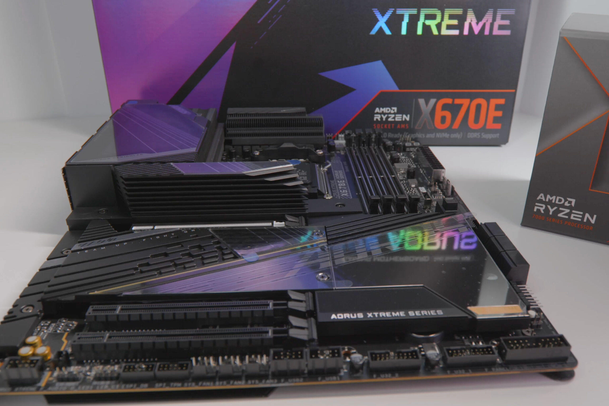 PC bileşenleri, PCIe yuvaları, genişleme kartları, ekran kartı, GPU, depolama kartı, NVMe, ses kartı, yakalama kartı, USB kartı, ağ kartı, Wi-Fi, bilgisayar yükseltme, masaüstü PC, ATX anakart, PCIe Gen 7, oyun PC'si, iş istasyonu, video düzenleme, 3D render, çoklu GPU, termaller, su soğutma, veri yedekleme, Thunderbolt, USB-C, ses arabirimi, Elgato, Blackmagic Design, TP-Link, bilgisayar performansı, hızlı depolama, dahili depolama, harici depolama, ses profesyoneli, audiophile, canlı yayın, Twitch, YouTube
