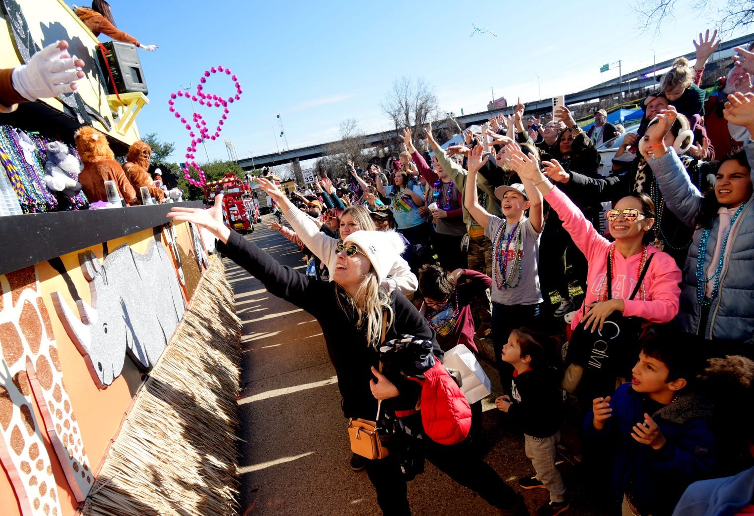 Mardi Gras, Mardi Gras 2025, New Orleans, Karnaval, Fat Tuesday, Shrove Tuesday, Dini Tatil, Lent, Paskalya, New Orleans Parades, Louisiana, Fransız Kültürü, Cajun Kültürü, Mardi Gras Tarihi, Gabe Hauari, USA TODAY
