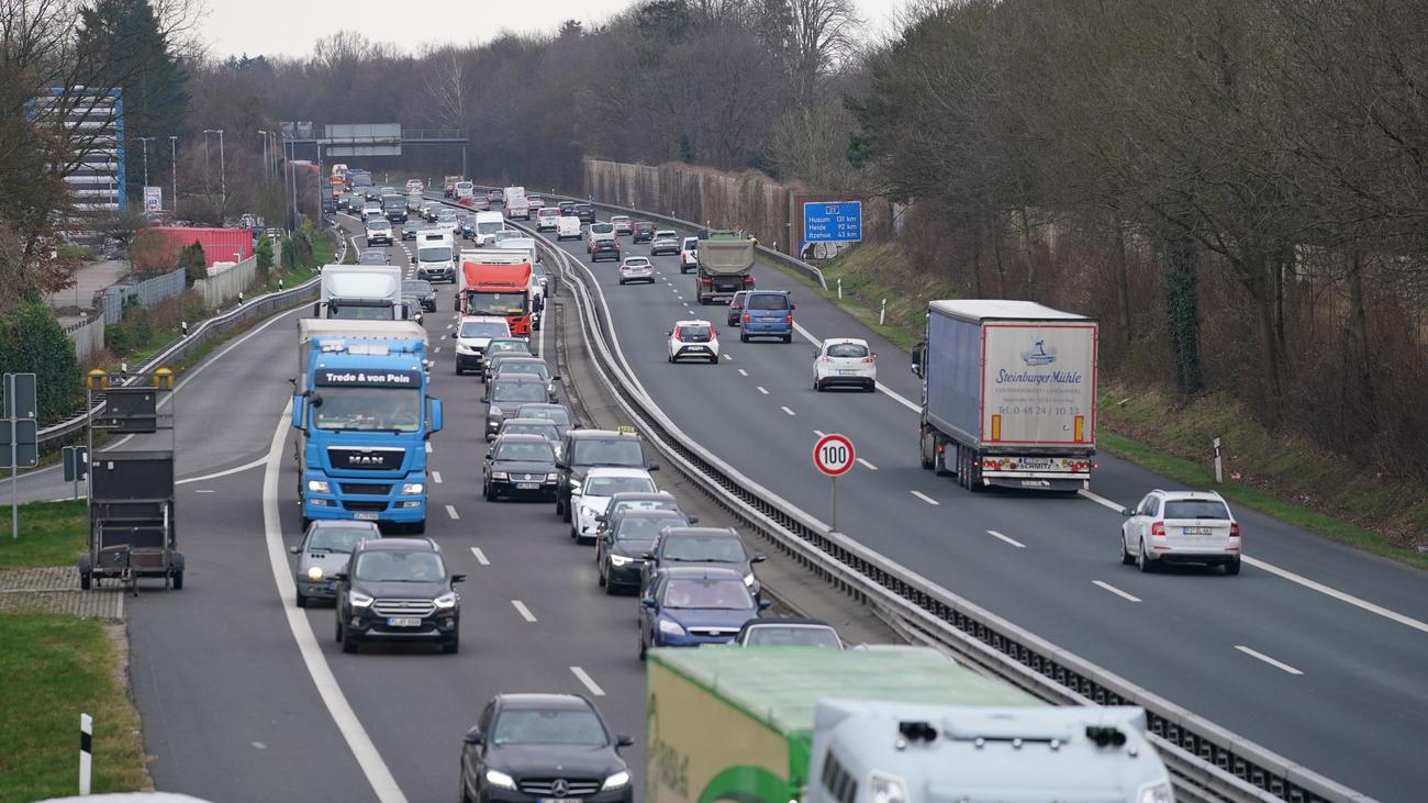A23, Heide-Hamburg, Pinneberg, Hamburg, yol çalışması, trafik, otoyol, otoban, ulaşım, pendler, işe gidiş geliş, Baustelle, inşaat, tamirat, sperrung, kapama, kuzey otoyol GmbH, Lärmschutztunnel Altona, A7, genişletme, ausbau, altı şerit, altıspurig
