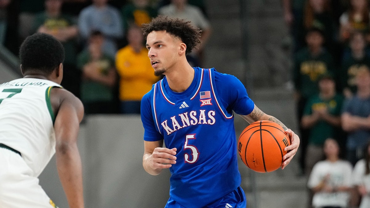 Kansas Jayhawks, Zeke Mayo, Bill Self, Texas Tech, NCAA Tournament, Basketbol, Nefret Mesajları, Eleştiri, X, Sosyal Medya, Spor, Fox News, Büyük 12, March Madness.